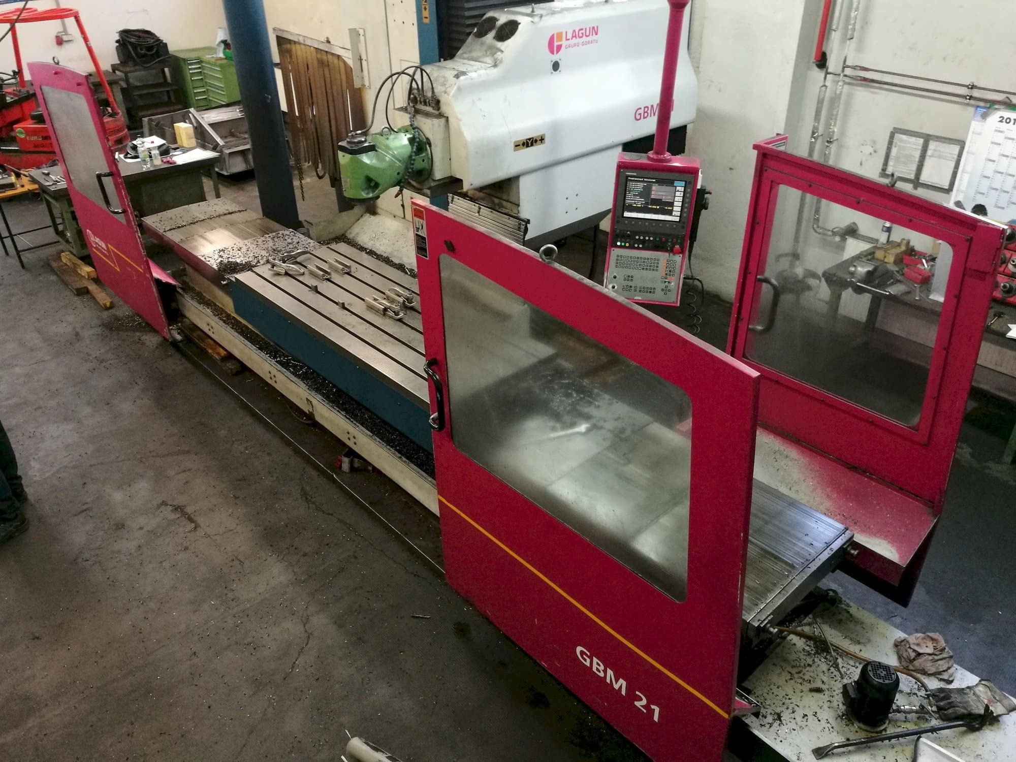 Koneen  LAGUN GBM 21 etunäkymä