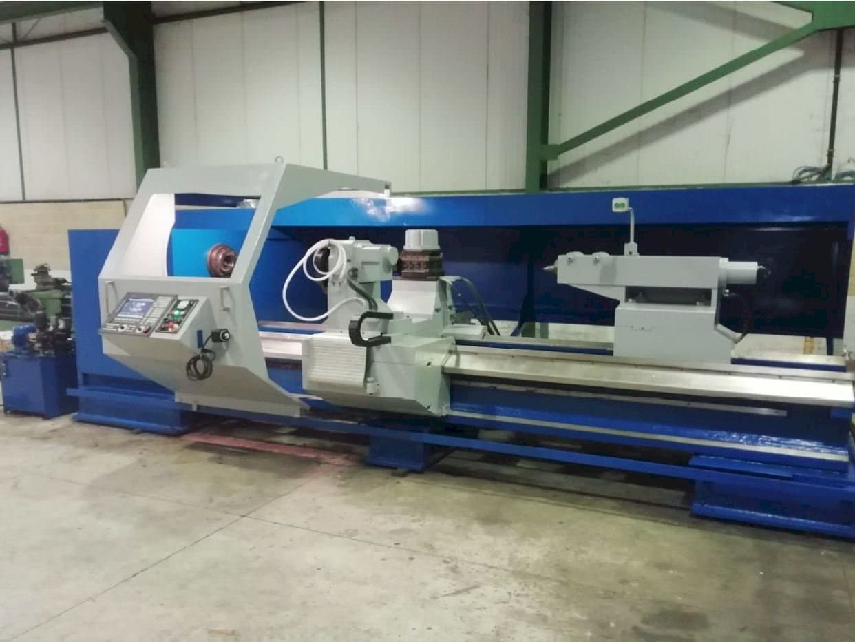 Koneen  Gurutzpe A-1000 etunäkymä