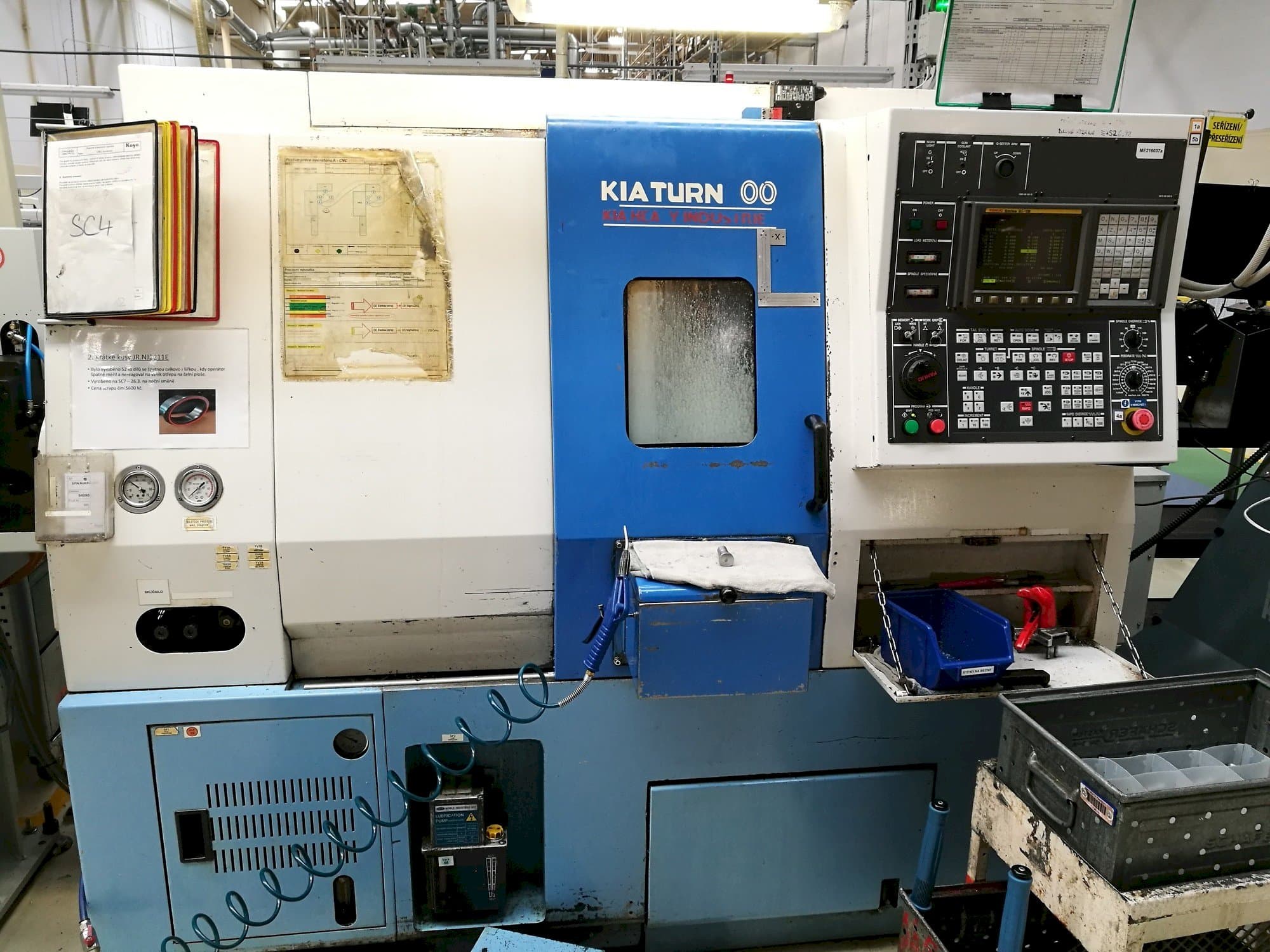 Koneen  Kia Super Kia Turn 200 etunäkymä