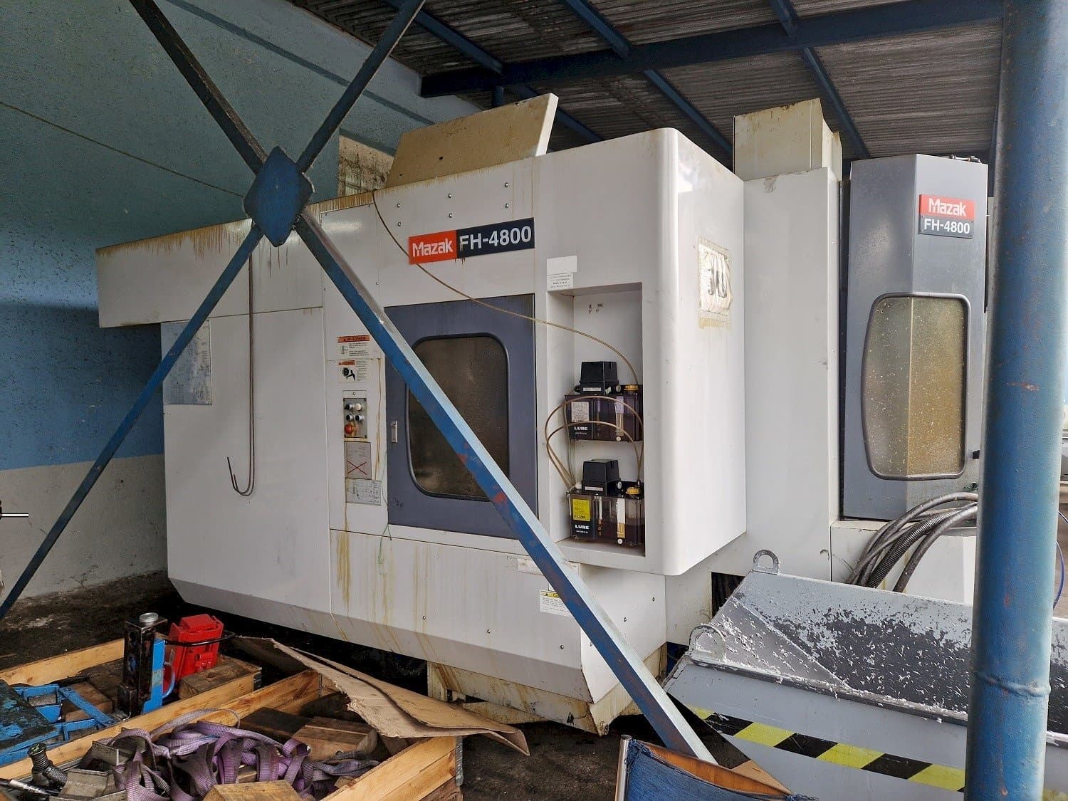 Koneen  Mazak  etunäkymä