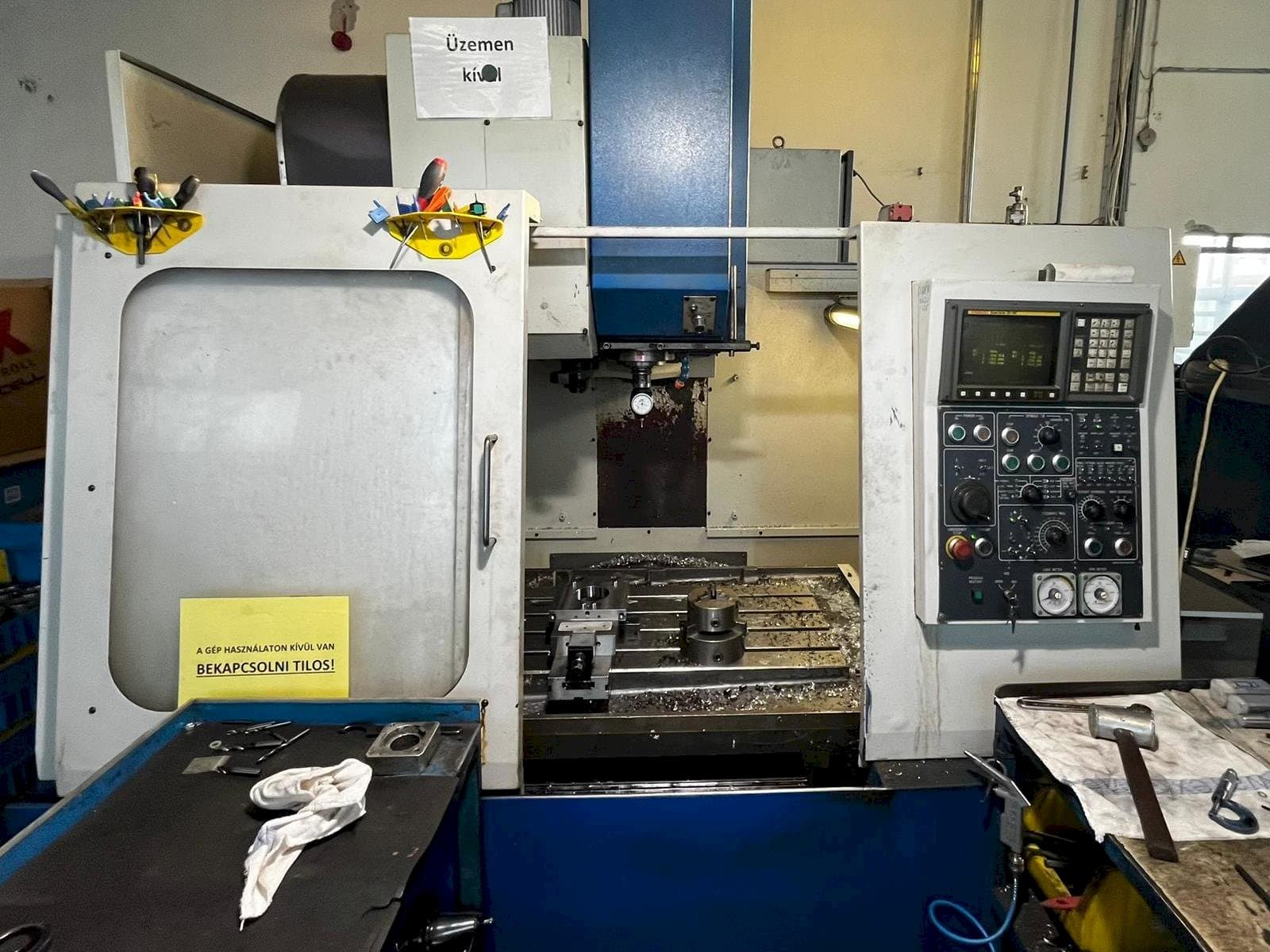 Koneen  Kia KV 35C etunäkymä