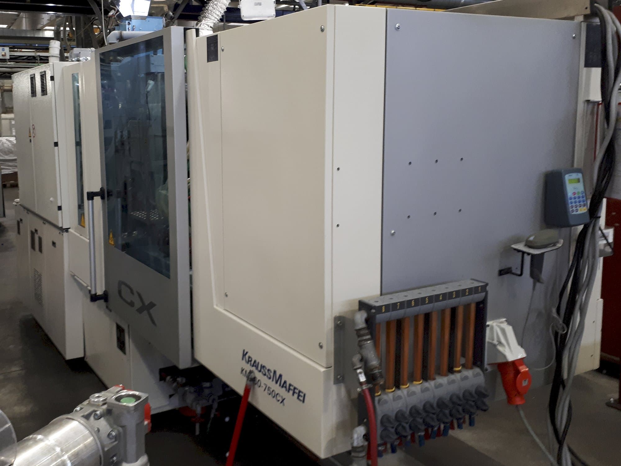 Koneen  Krauss Maffei etunäkymä 160-750 CX