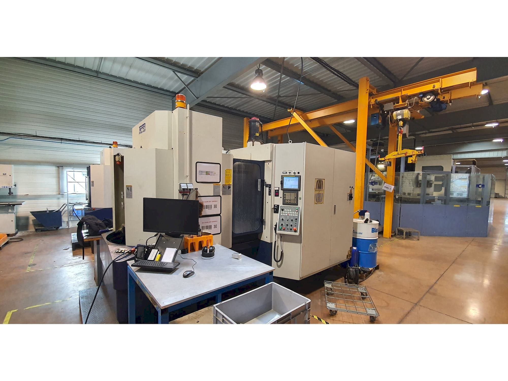 Koneen  Tongtai H400 etunäkymä