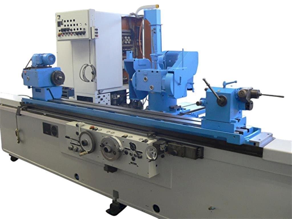 Koneen Karstens KC-AU 2000 etunäkymä