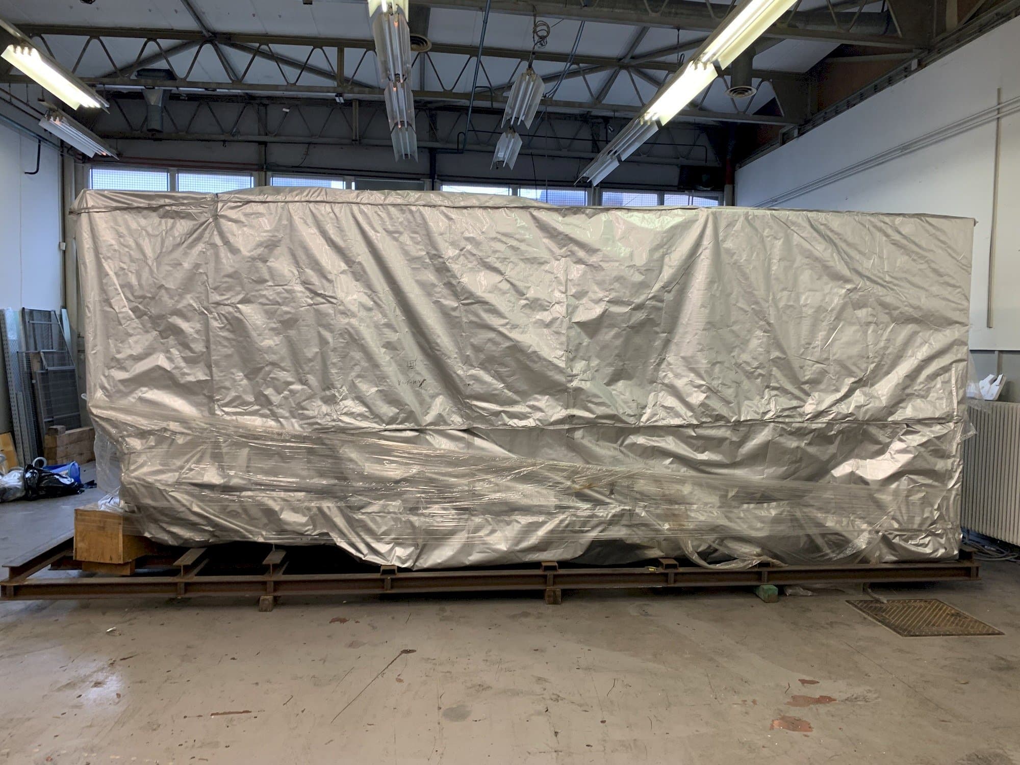 Koneen  YCM NH 500A etunäkymä