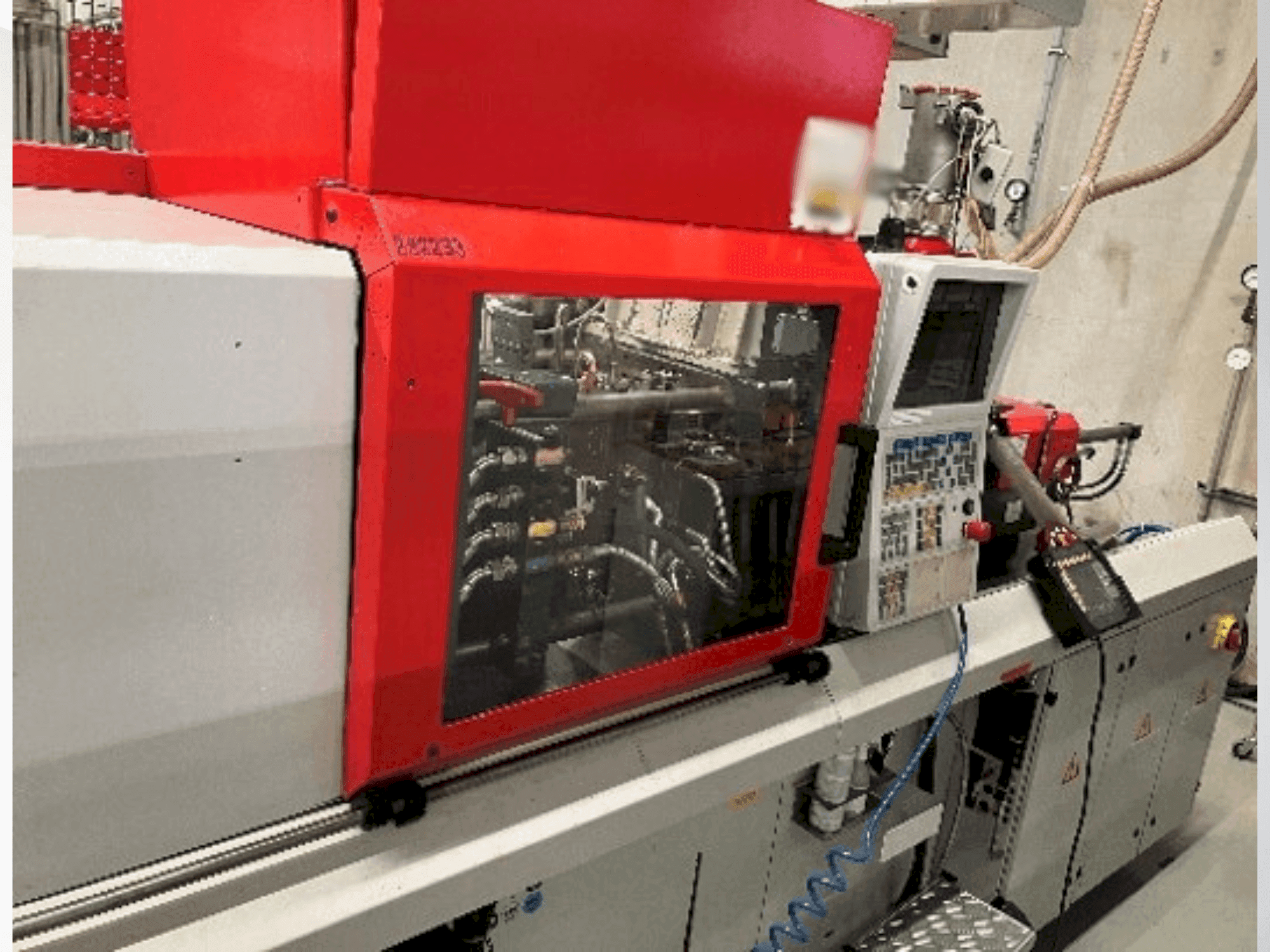 Koneen  Arburg Allrounder 320 U 500-150 etunäkymä