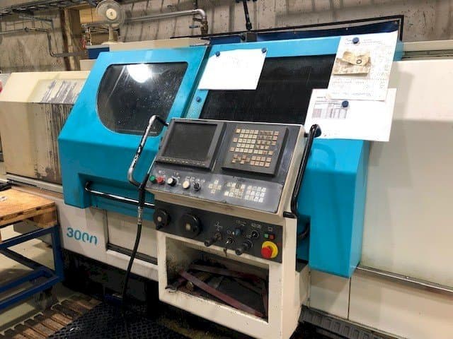 Koneen  600 Lathes Combi 3000 etunäkymä