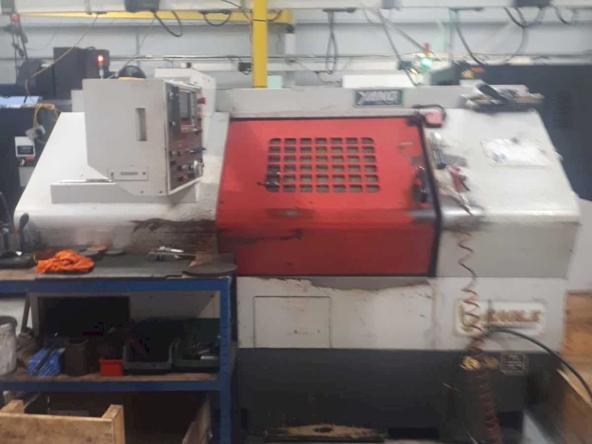 Koneen  Yang SML-30 etunäkymä