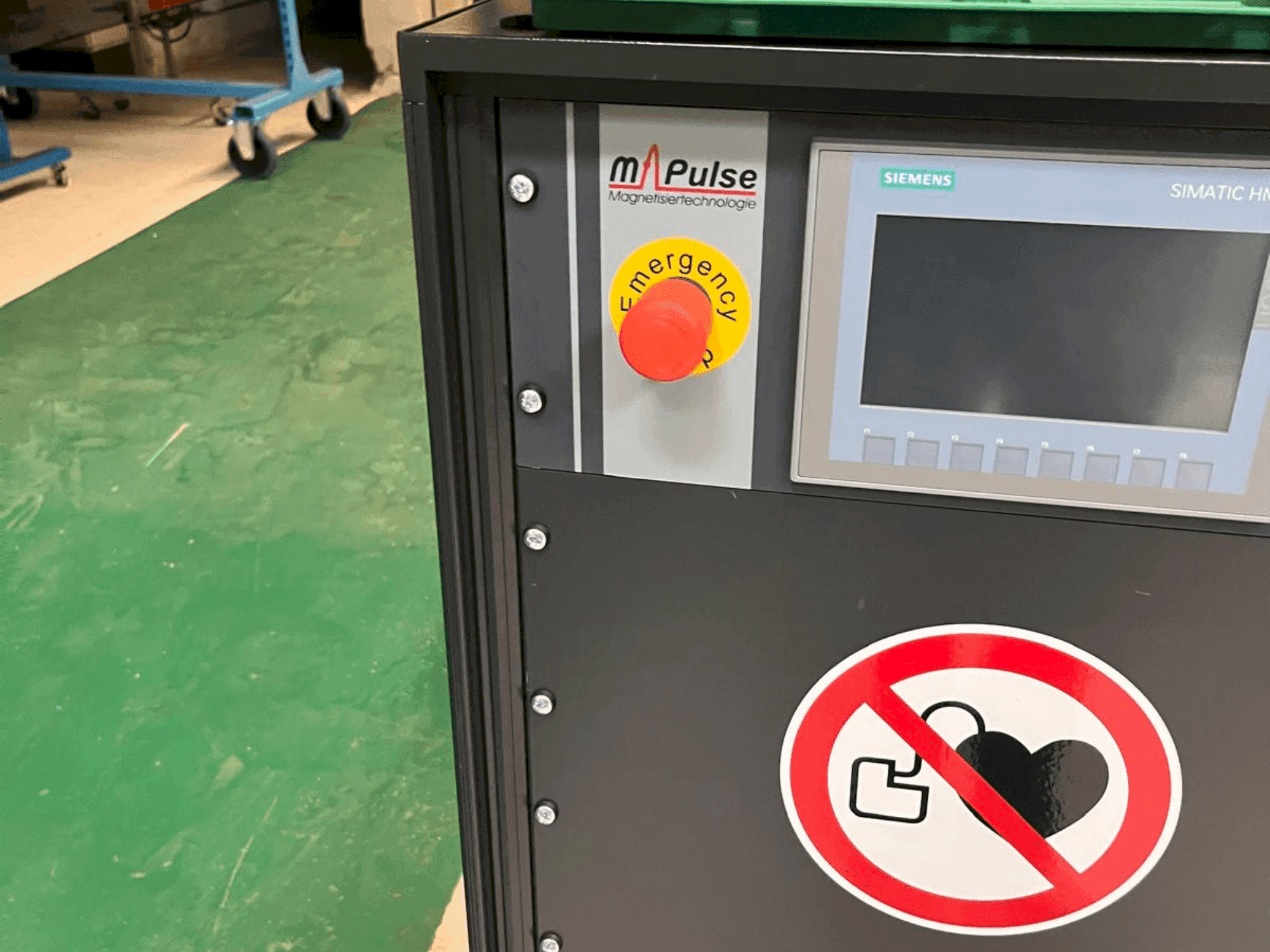 Koneen  M-PULSE 2k6e etunäkymä