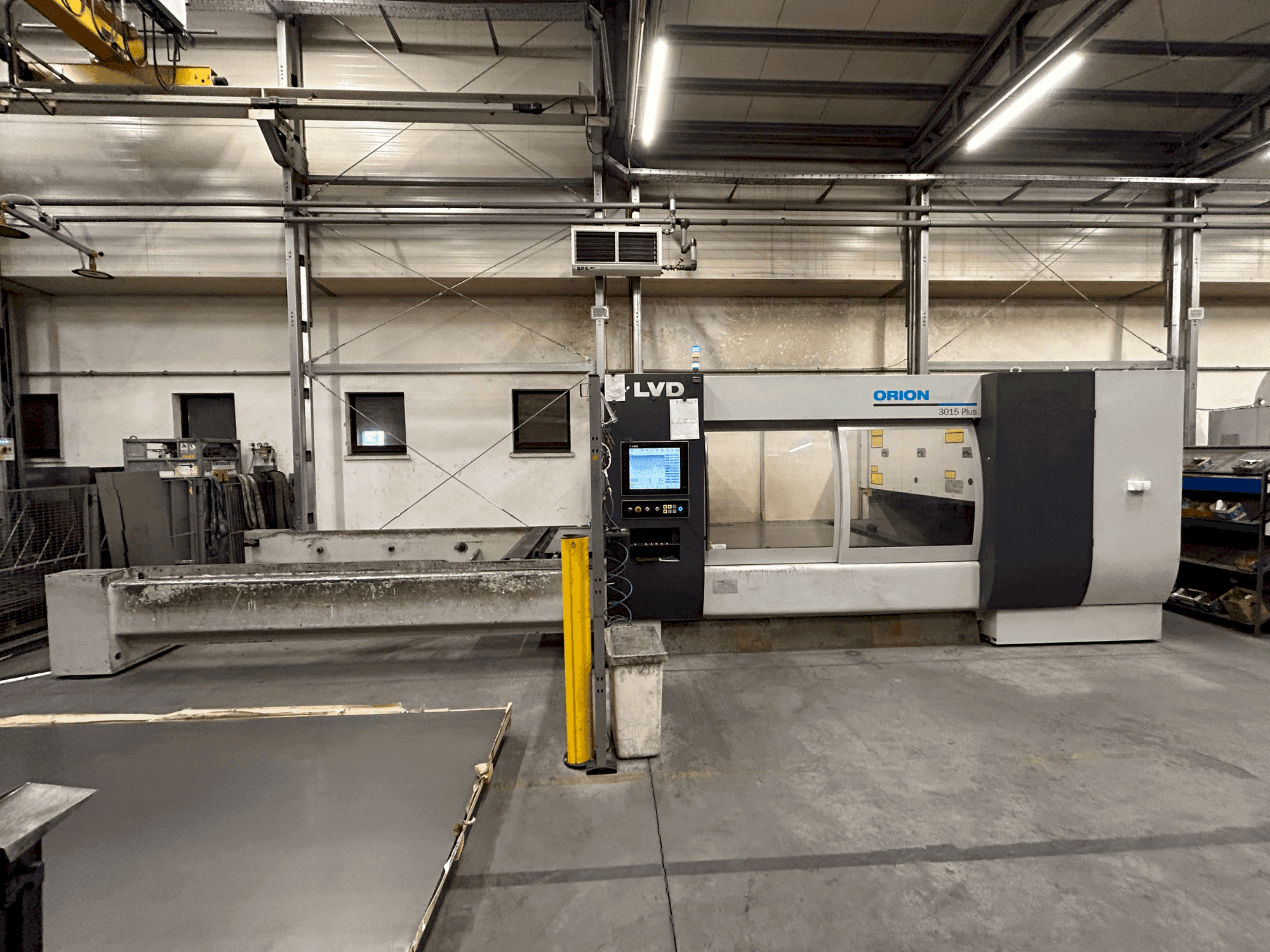 Koneen  LVD Orion 3015 Plus etunäkymä