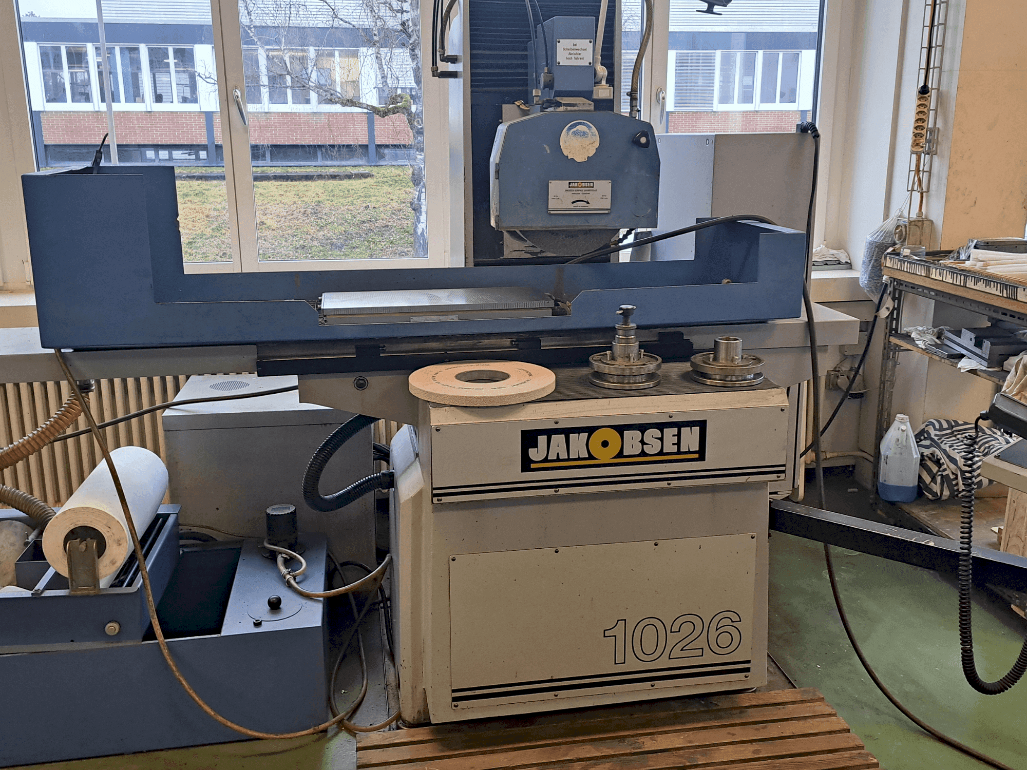 Koneen  JAKOBSEN AC-1026 etunäkymä