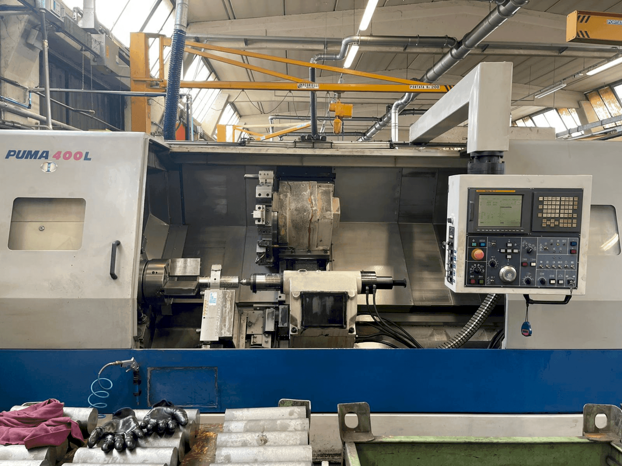 Koneen  DAEWOO PUMA 400 LA etunäkymä