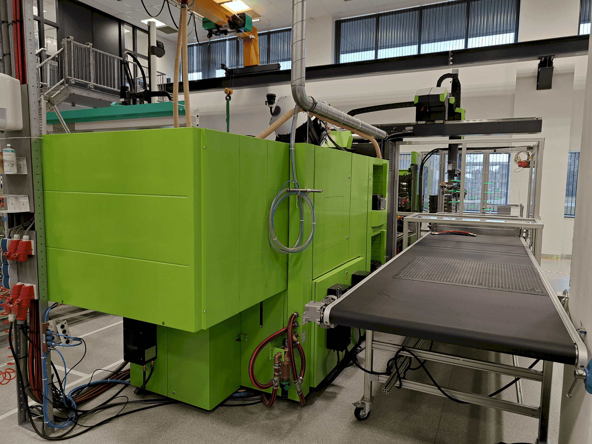 Koneen  Engel e-victory 740H/50W/220 combi + Viper 20 etunäkymä