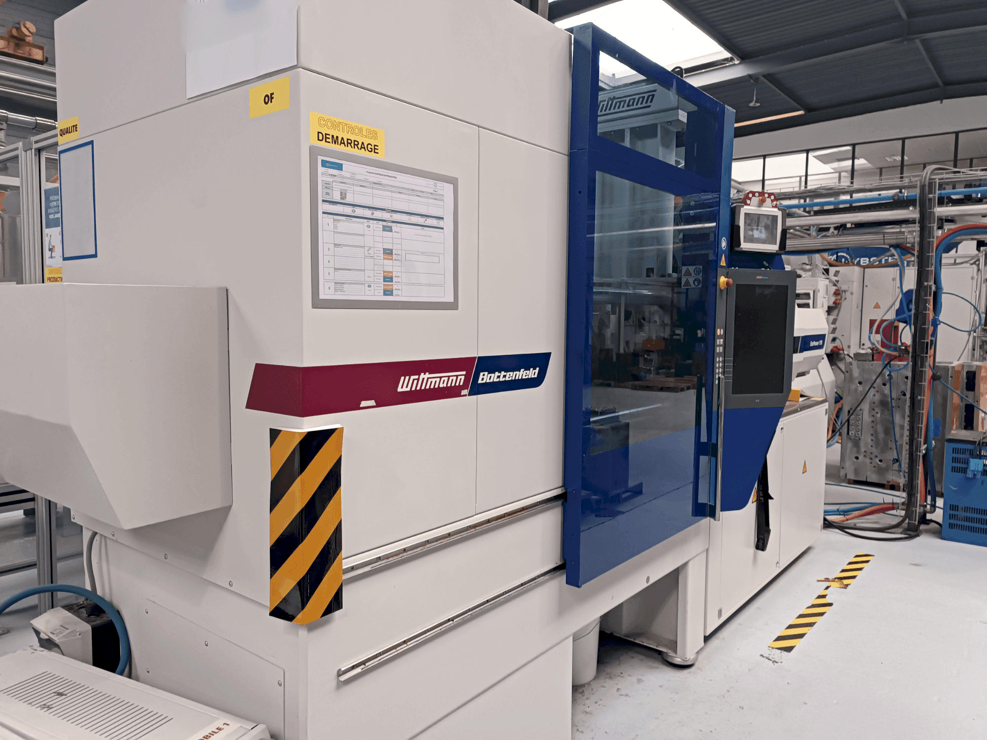 Koneen  Battenfeld Ecopower 110-130 etunäkymä