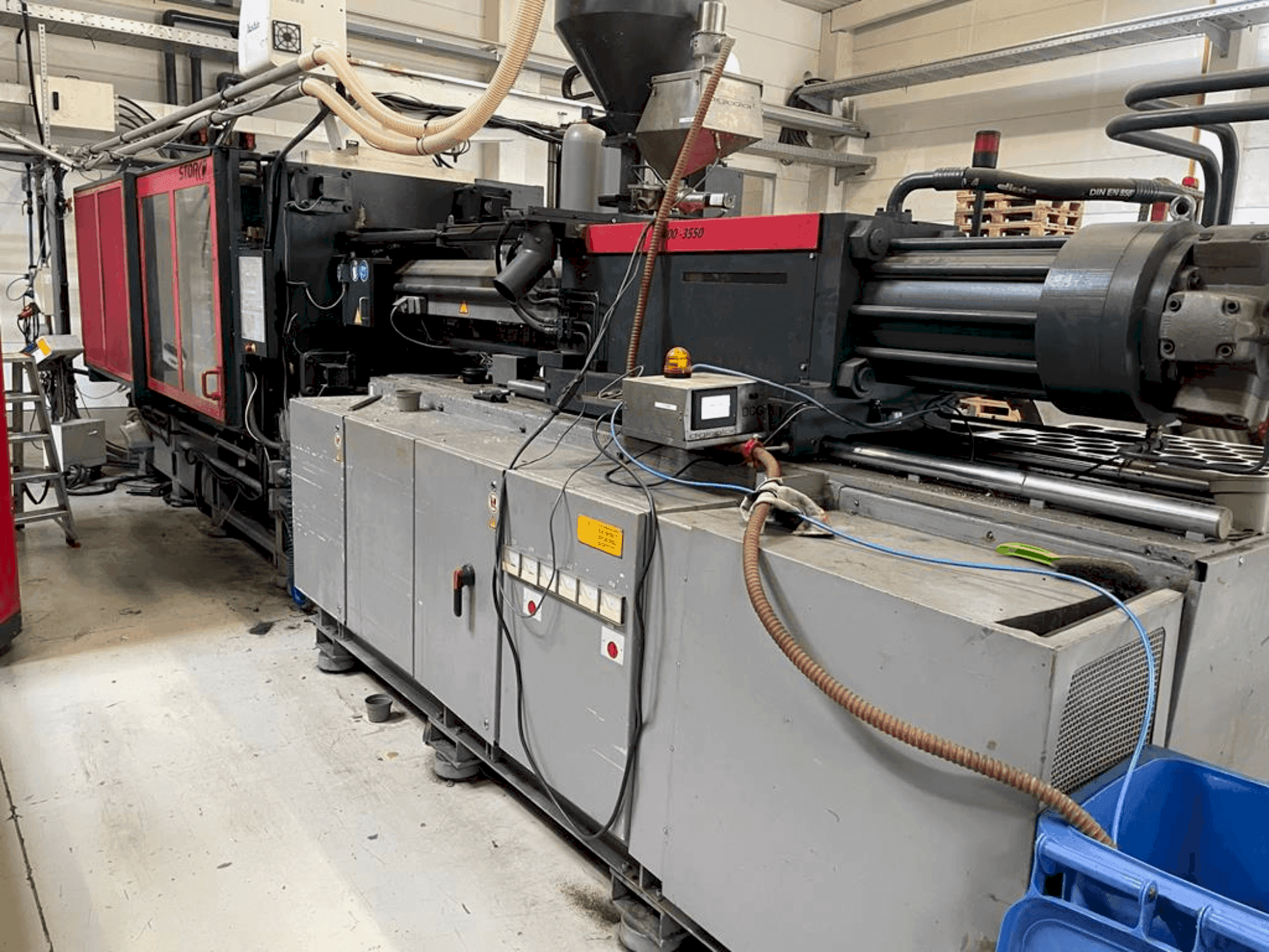 Koneen  STORK SXS 4400-3550 etunäkymä