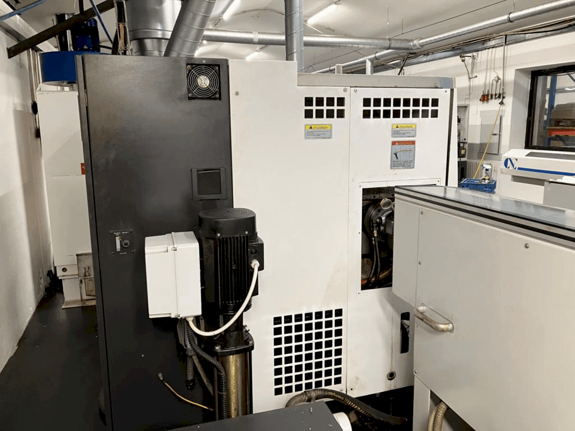 Koneen  Okuma LB2000EXII MC etunäkymä