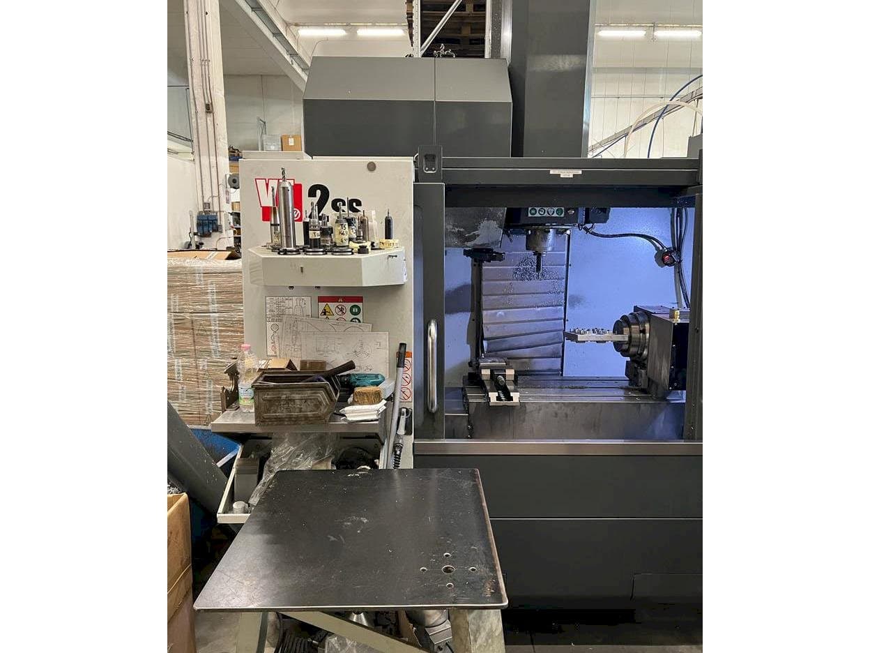 Koneen  HAAS VF-2SS etunäkymä