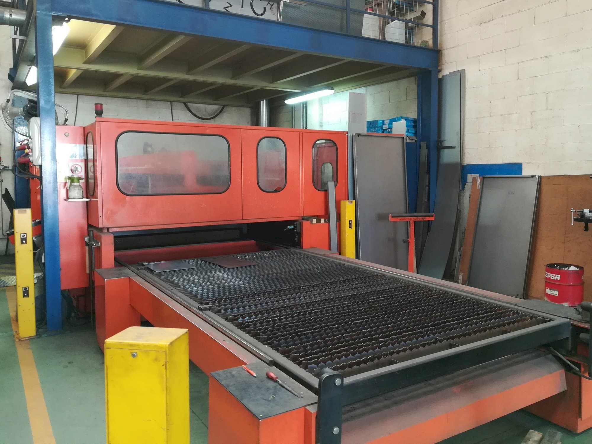 Koneen  Bystronic Bystar 3015 etunäkymä