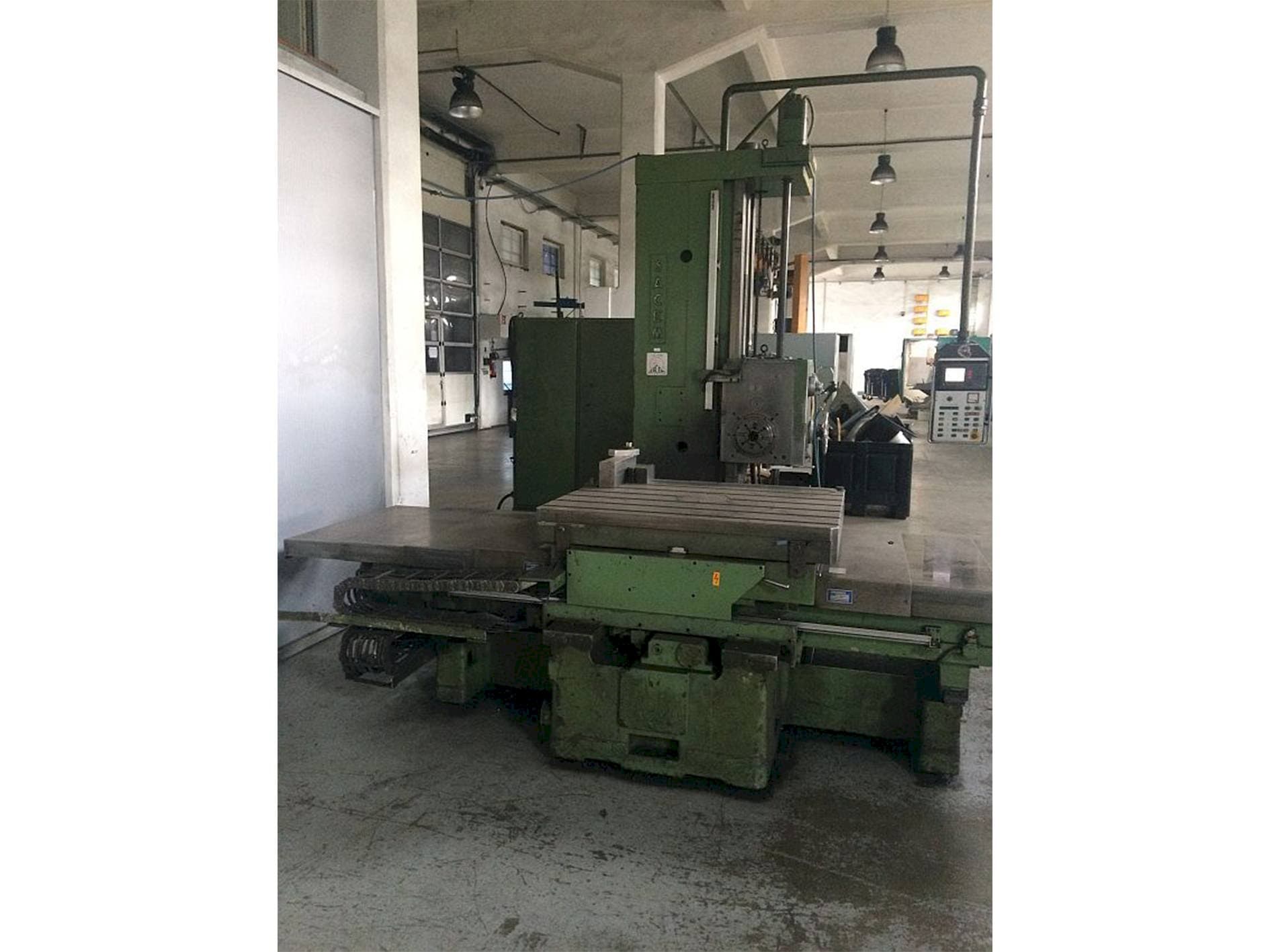 Koneen  Sacem									 MST-XC/110 A/C etunäkymä