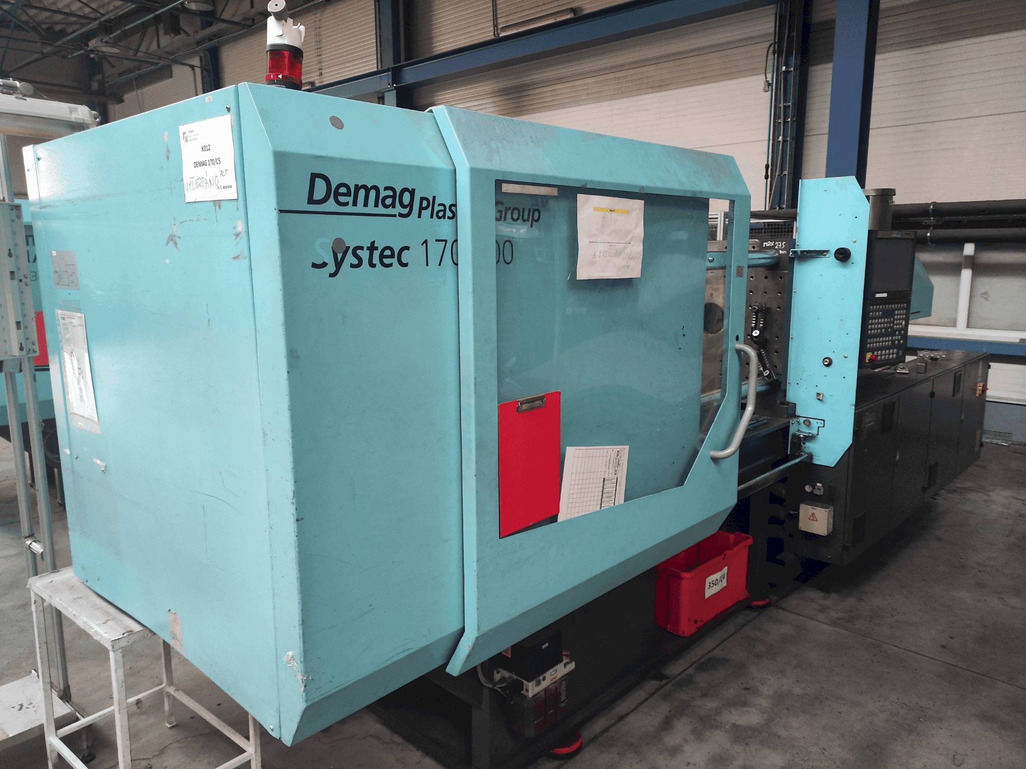 Koneen  DEMAG Systec 170/520-600 etunäkymä