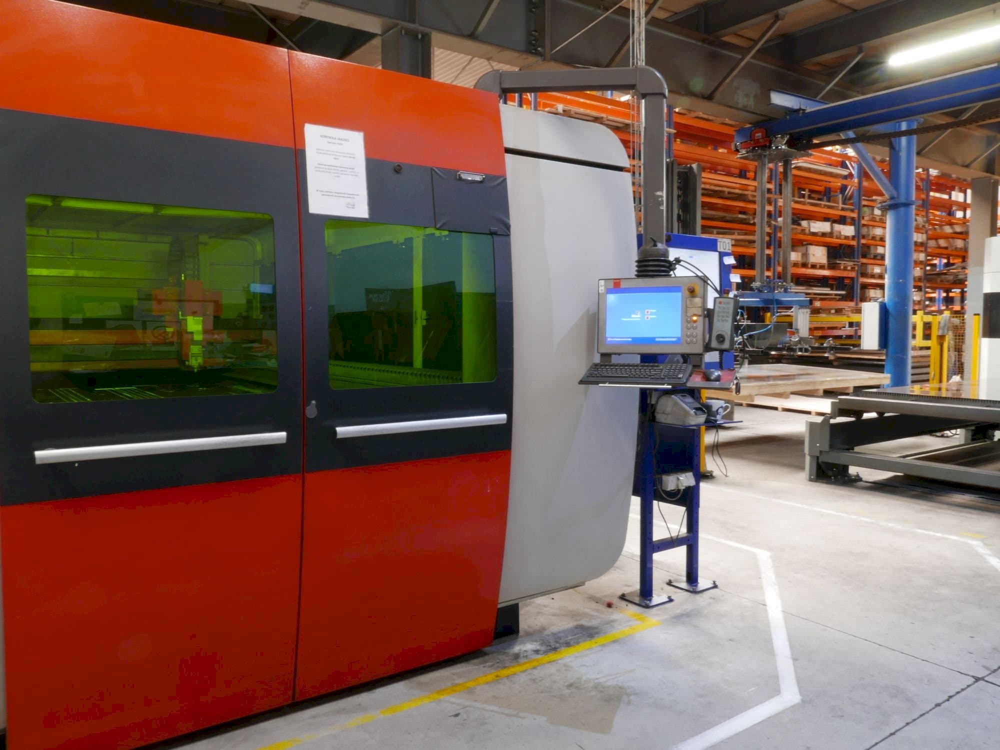 Koneen  Bystronic BySprint Fiber 3015 etunäkymä