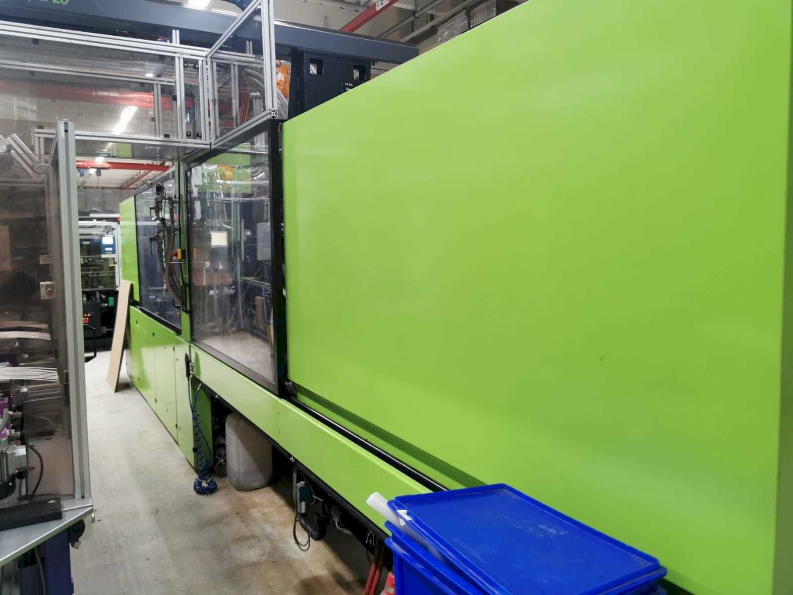 Koneen  Engel ES 1800/400 HL oikean sivun näkymä