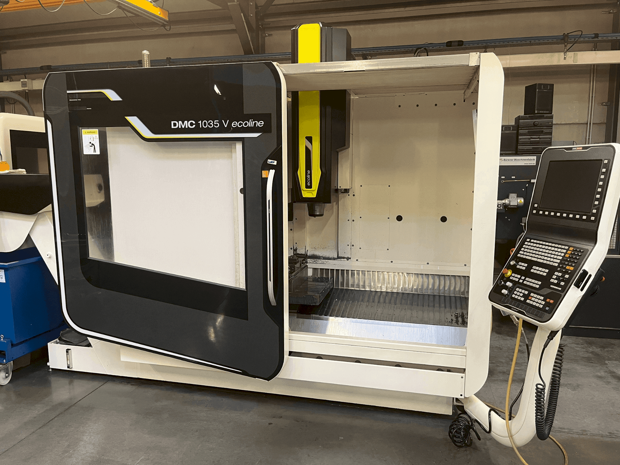 Koneen  DMG Gildemeister DMC 1035 V ecoline etunäkymä