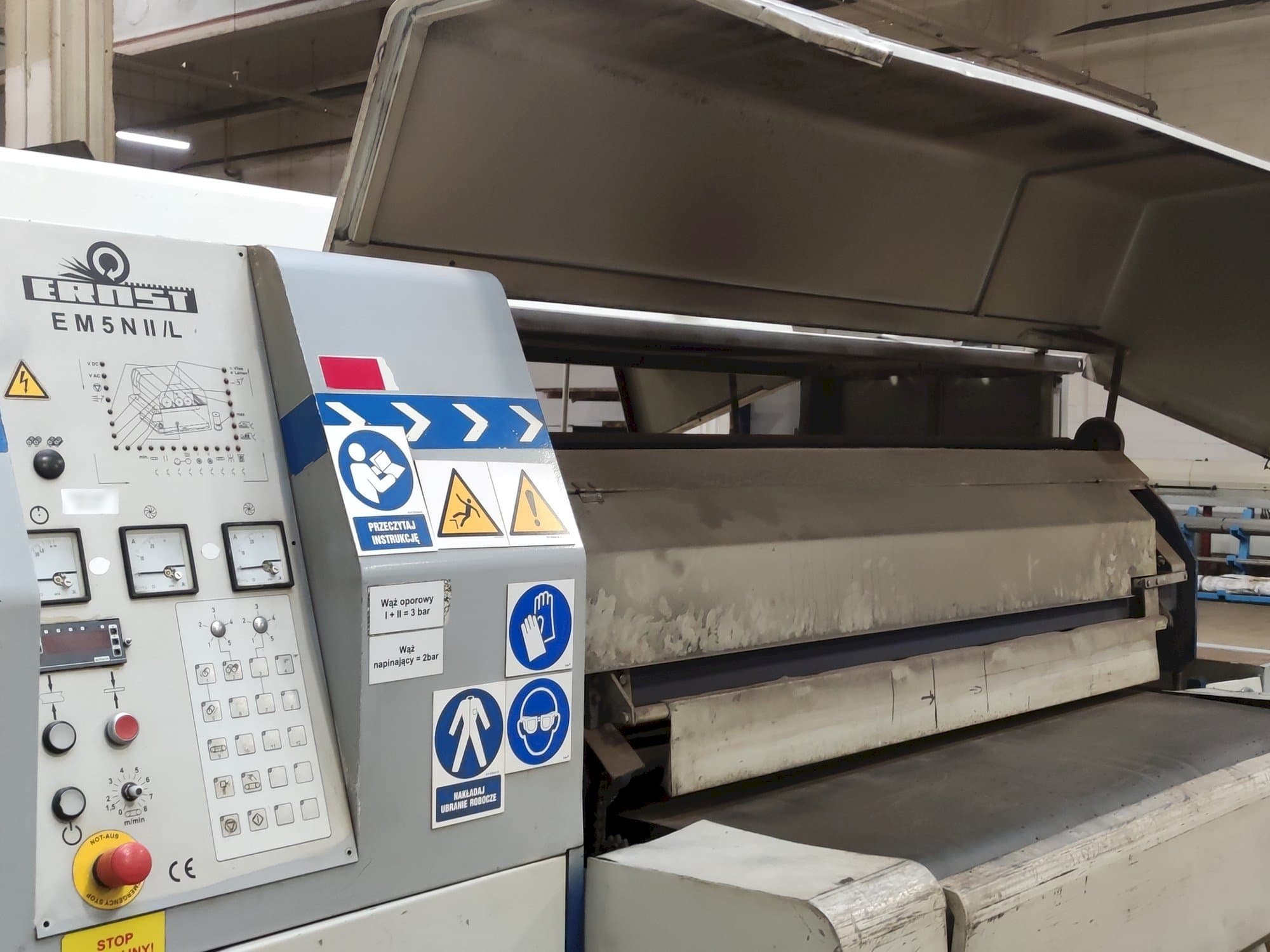 Koneen  ERNST EM5N II/L etunäkymä
