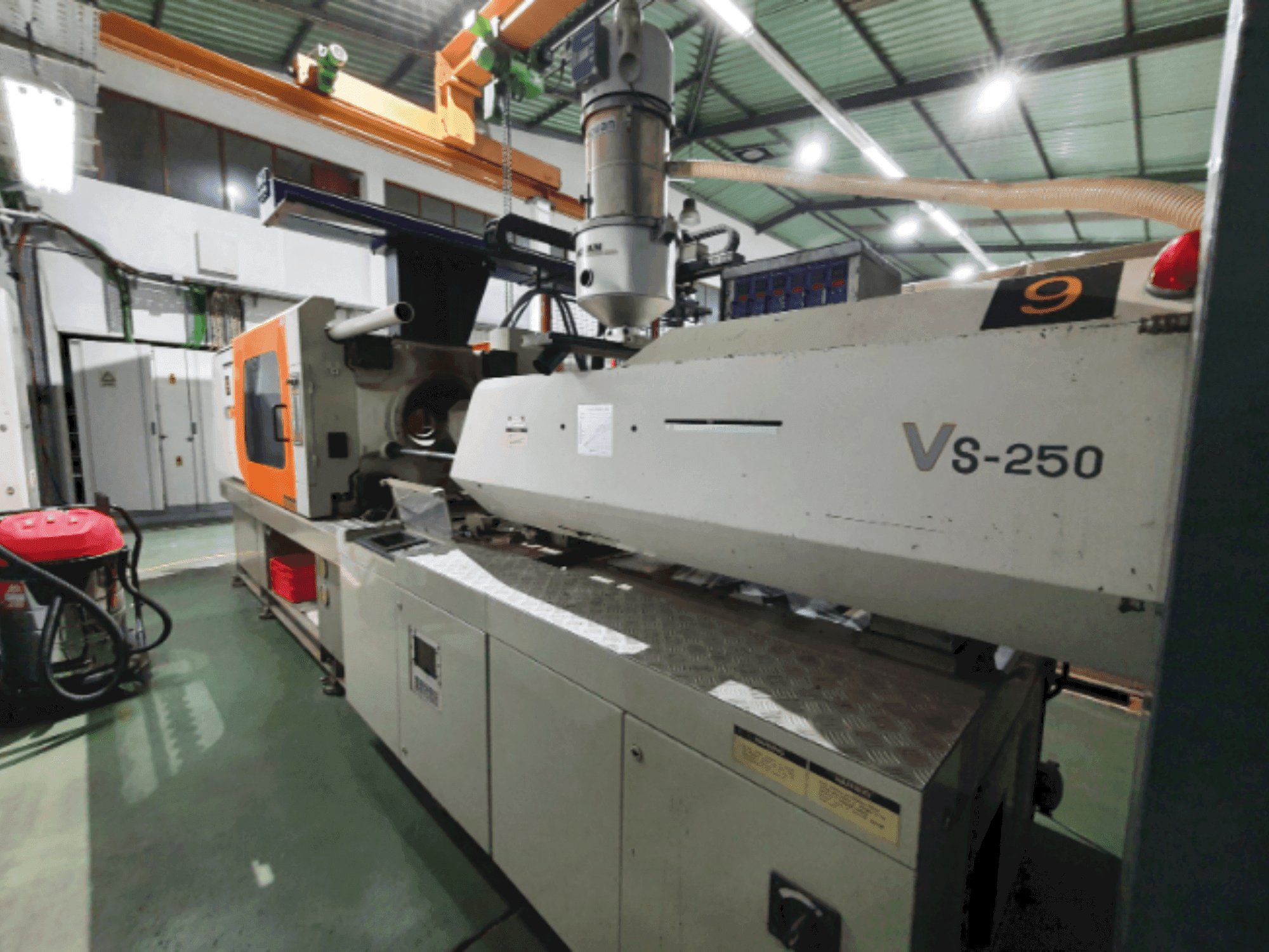 Koneen  Victor VS-250 etunäkymä