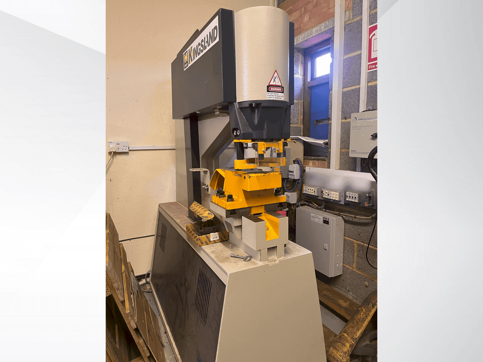 Koneen  HACO Kingsland 60p etunäkymä