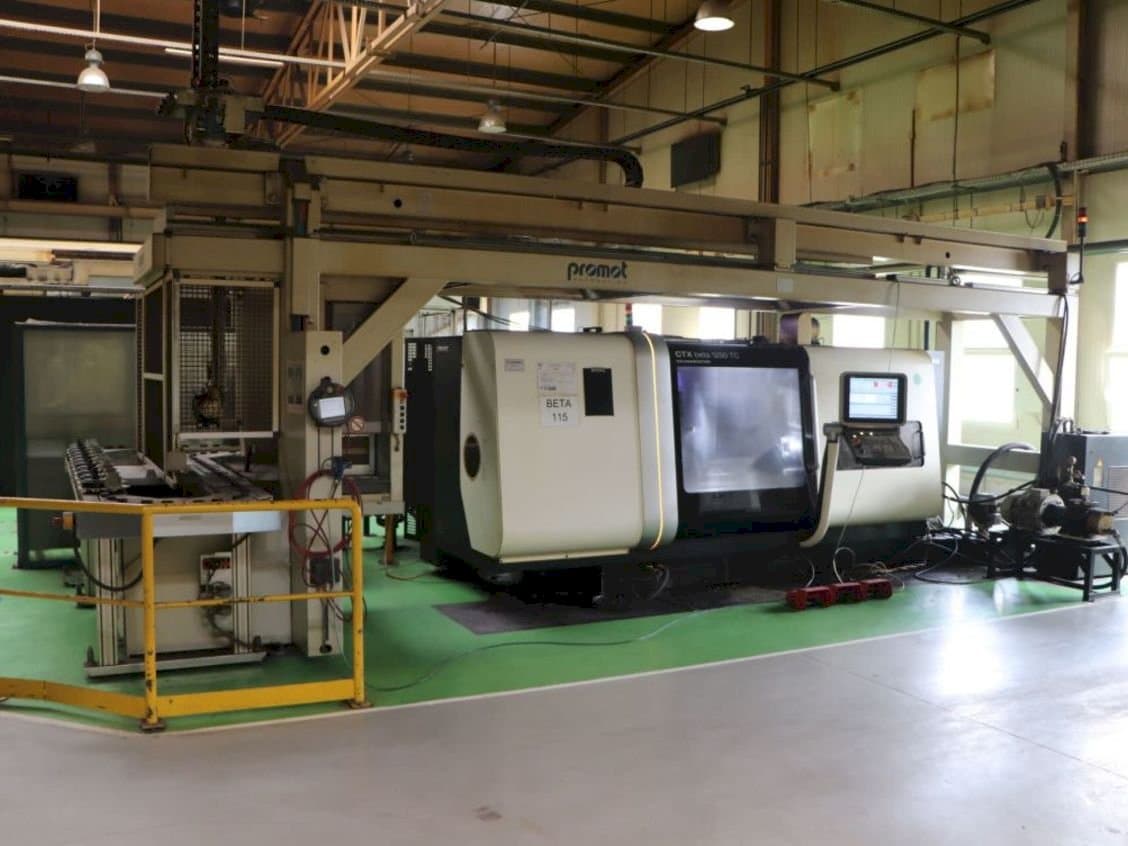 Koneen  DMG CTX Beta 1250 TC etunäkymä