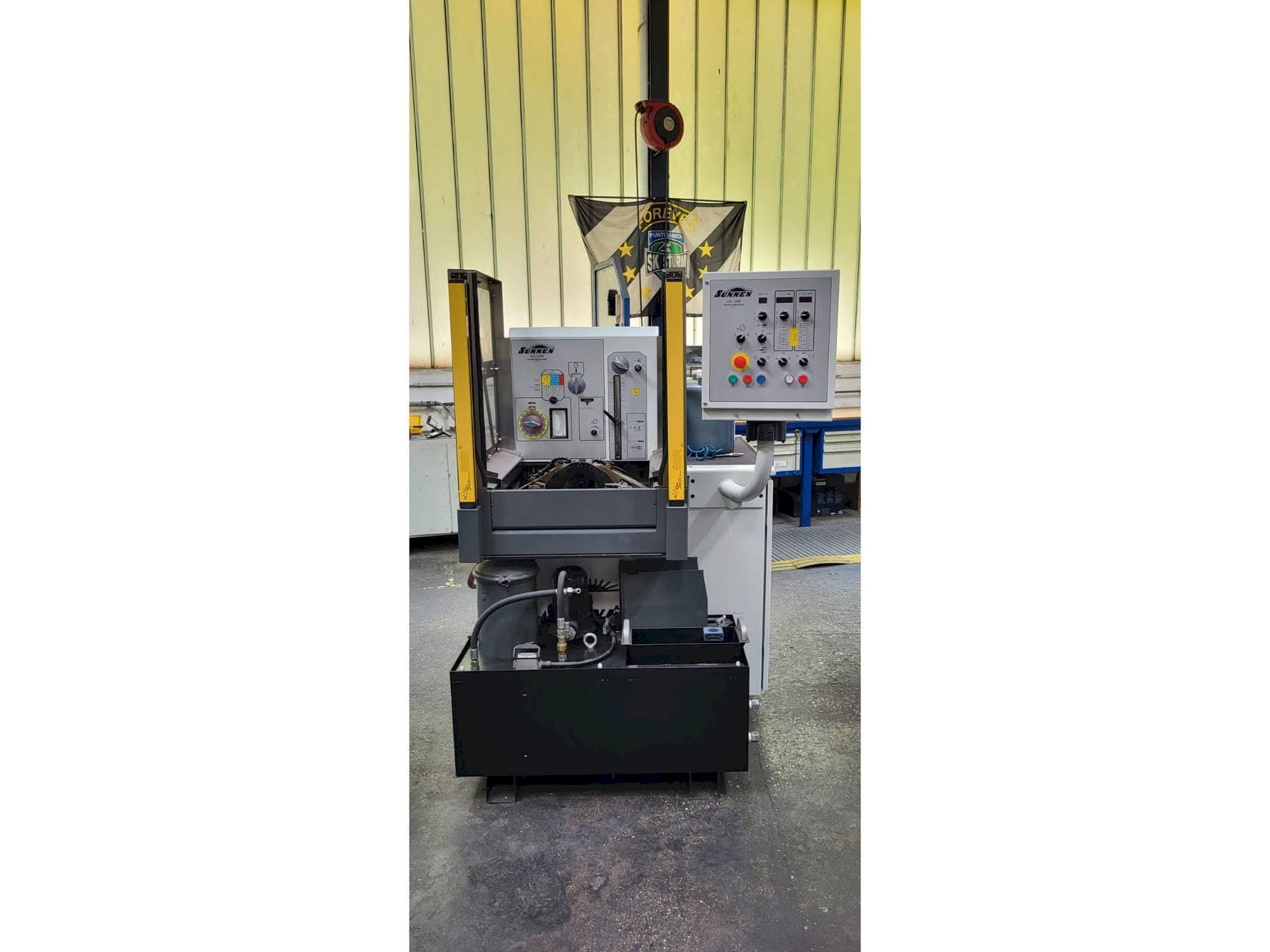 Koneen  Sunnen ML-2000 etunäkymä