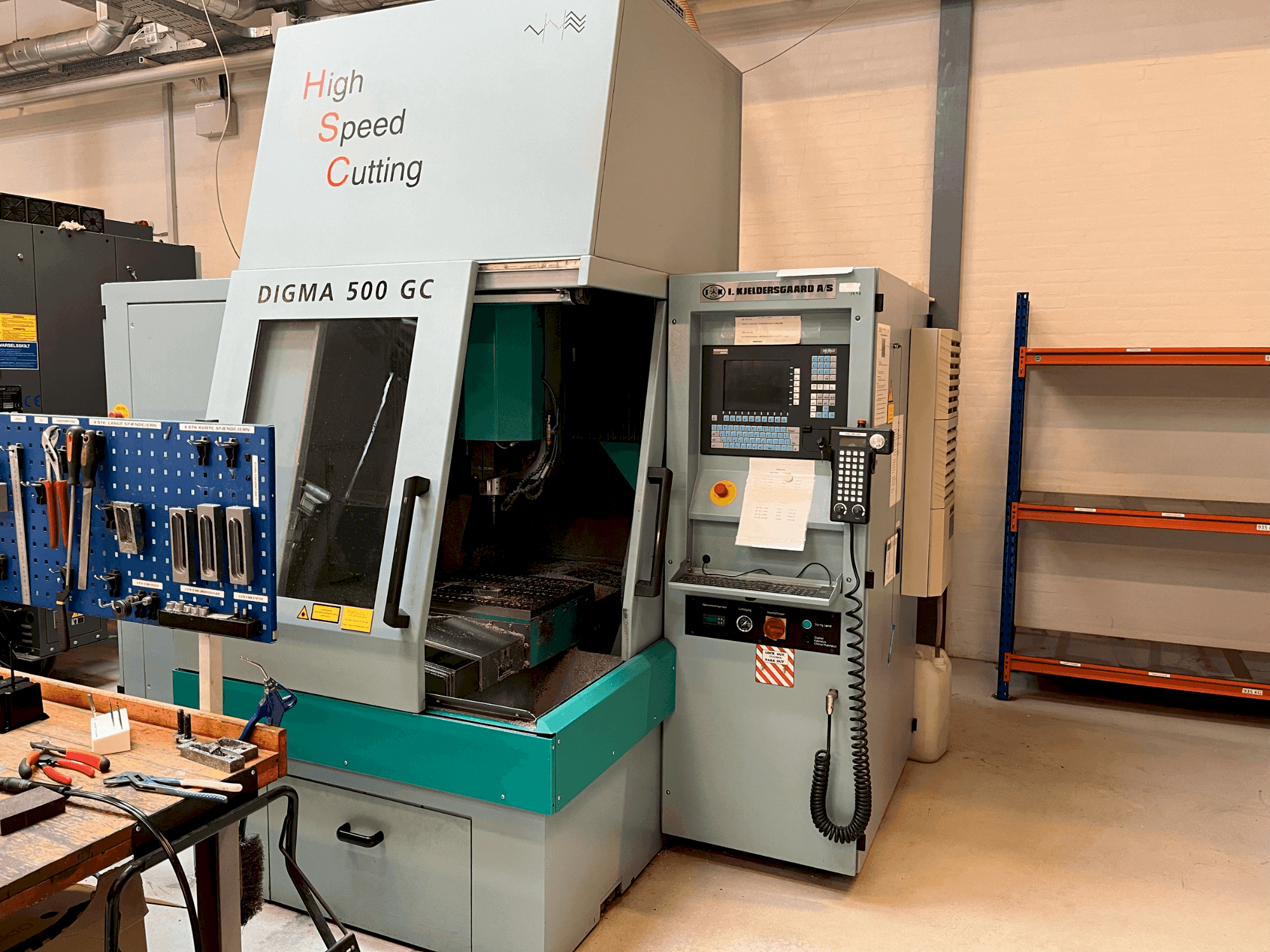 Koneen  DIGMA 500 GC etunäkymä