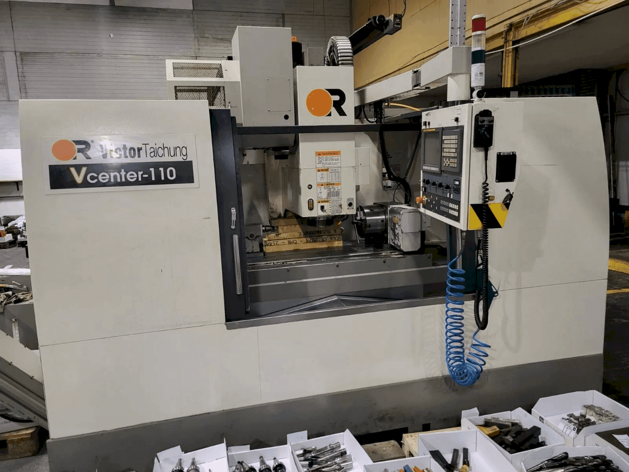 Koneen  Victor V center - 110 etunäkymä