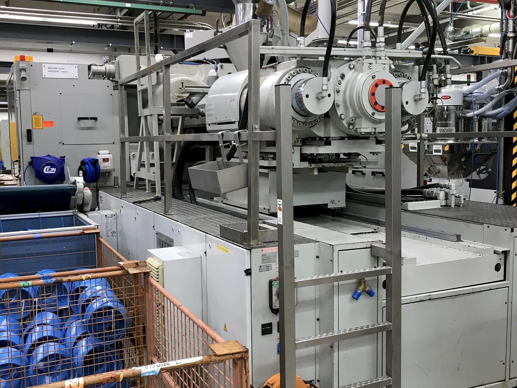 Koneen  ENGEL ES 3550/550 EC 100 etunäkymä