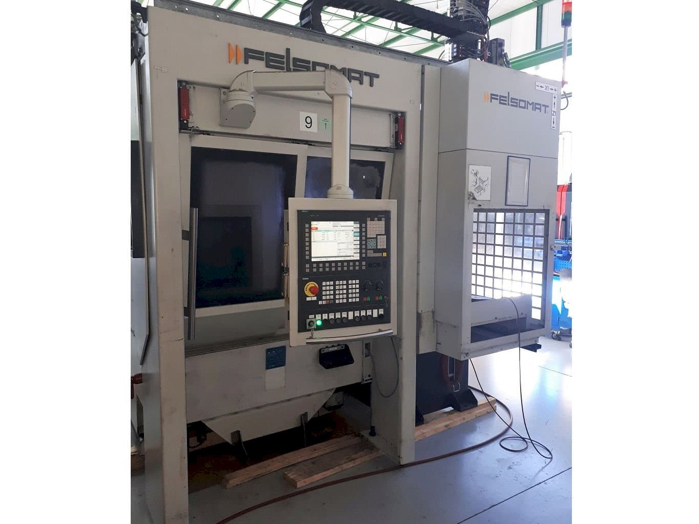 Koneen  Felsomat FTC 160 etunäkymä