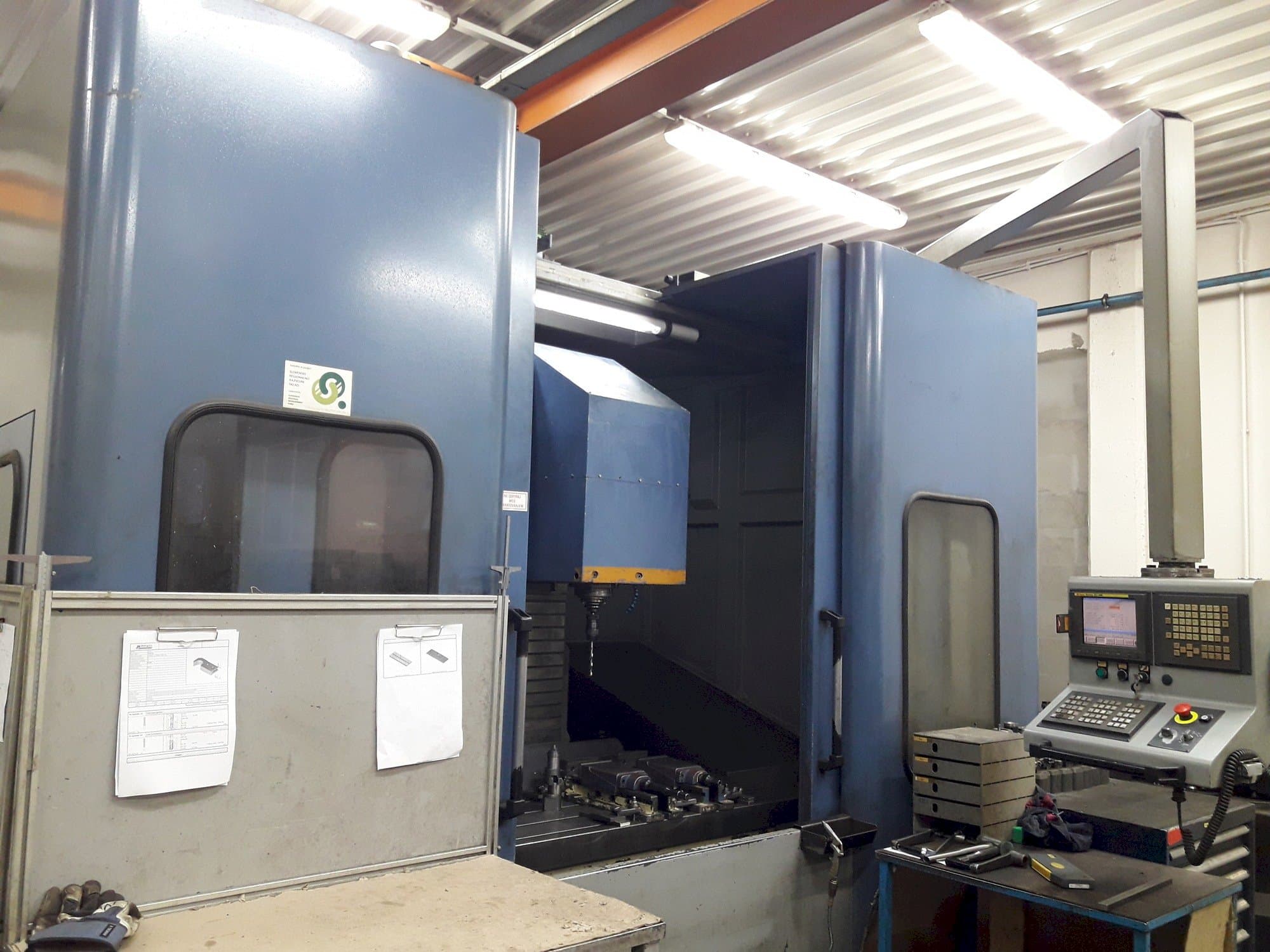 Koneen  Fms Isx12 etunäkymä