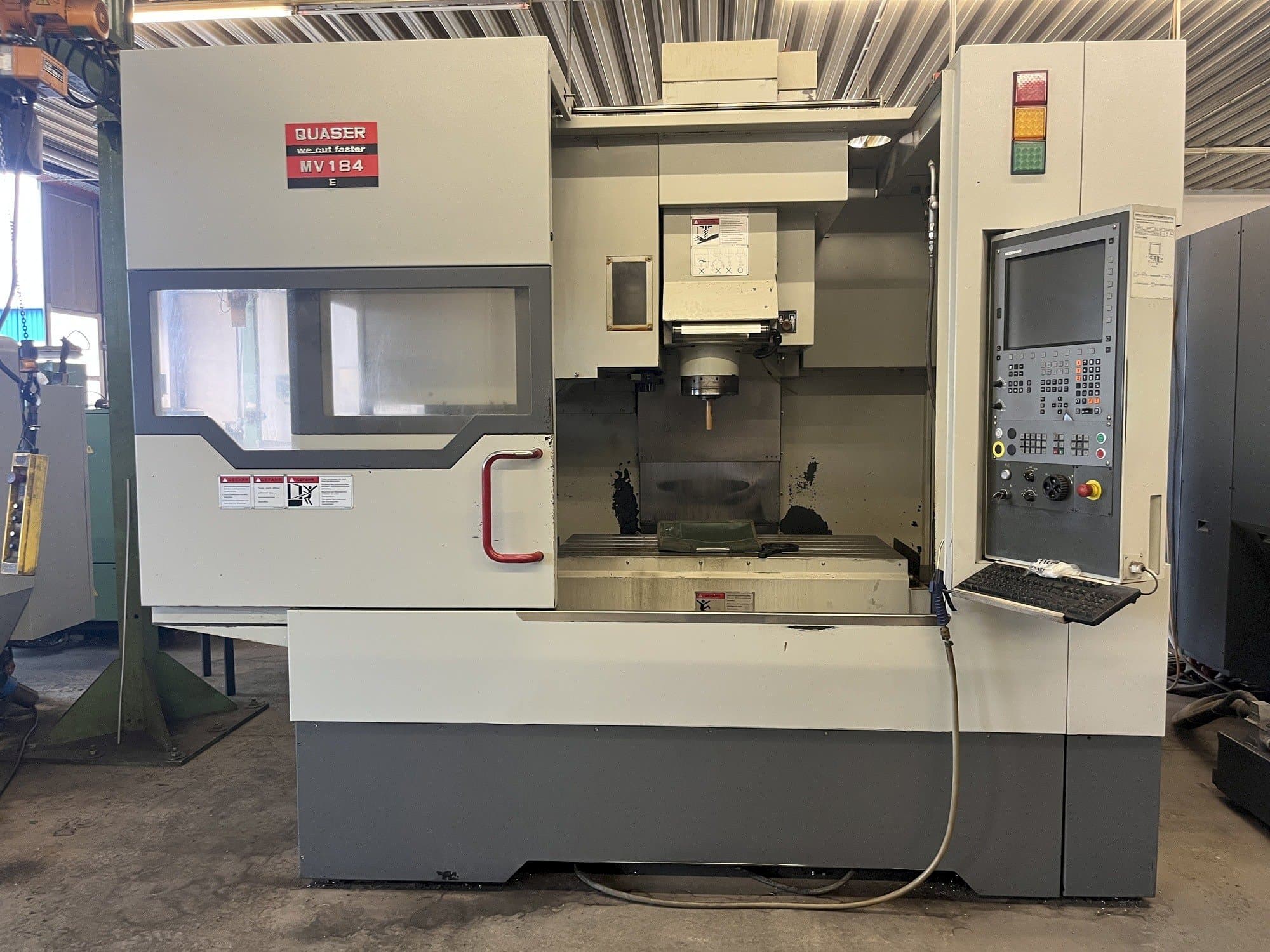 Koneen  Quaser MV 184E etunäkymä