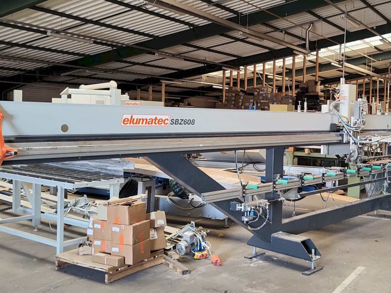 Koneen  Elumatec SBZ 608 etunäkymä