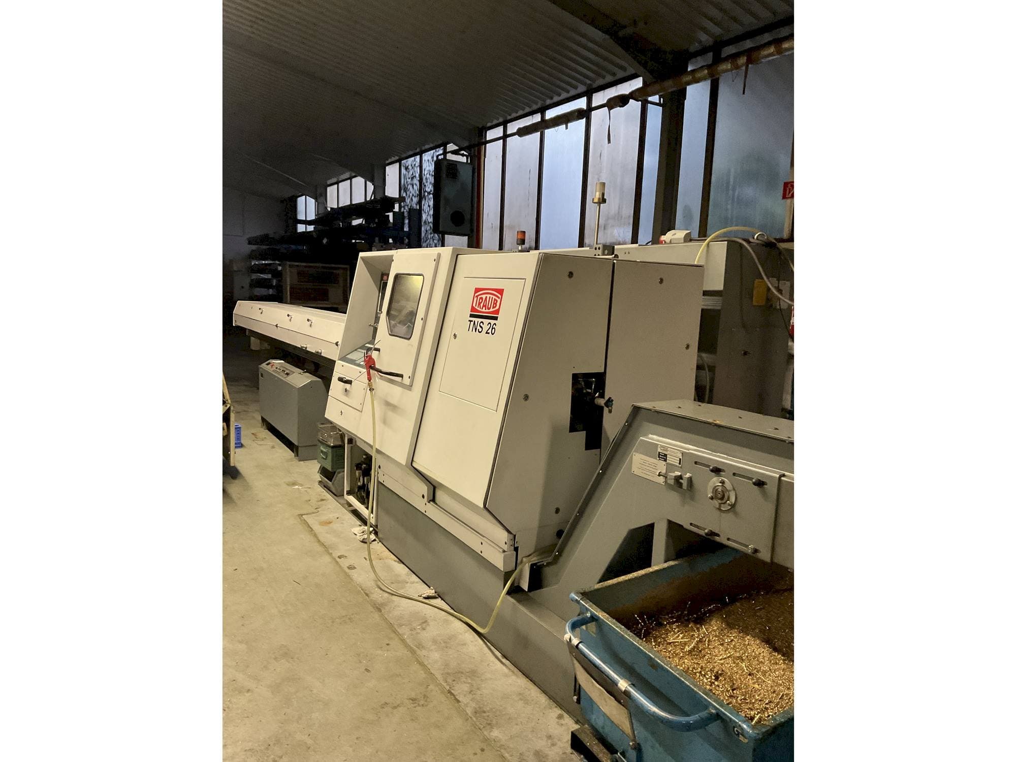 Koneen  TRAUB TNS 26 DGY etunäkymä
