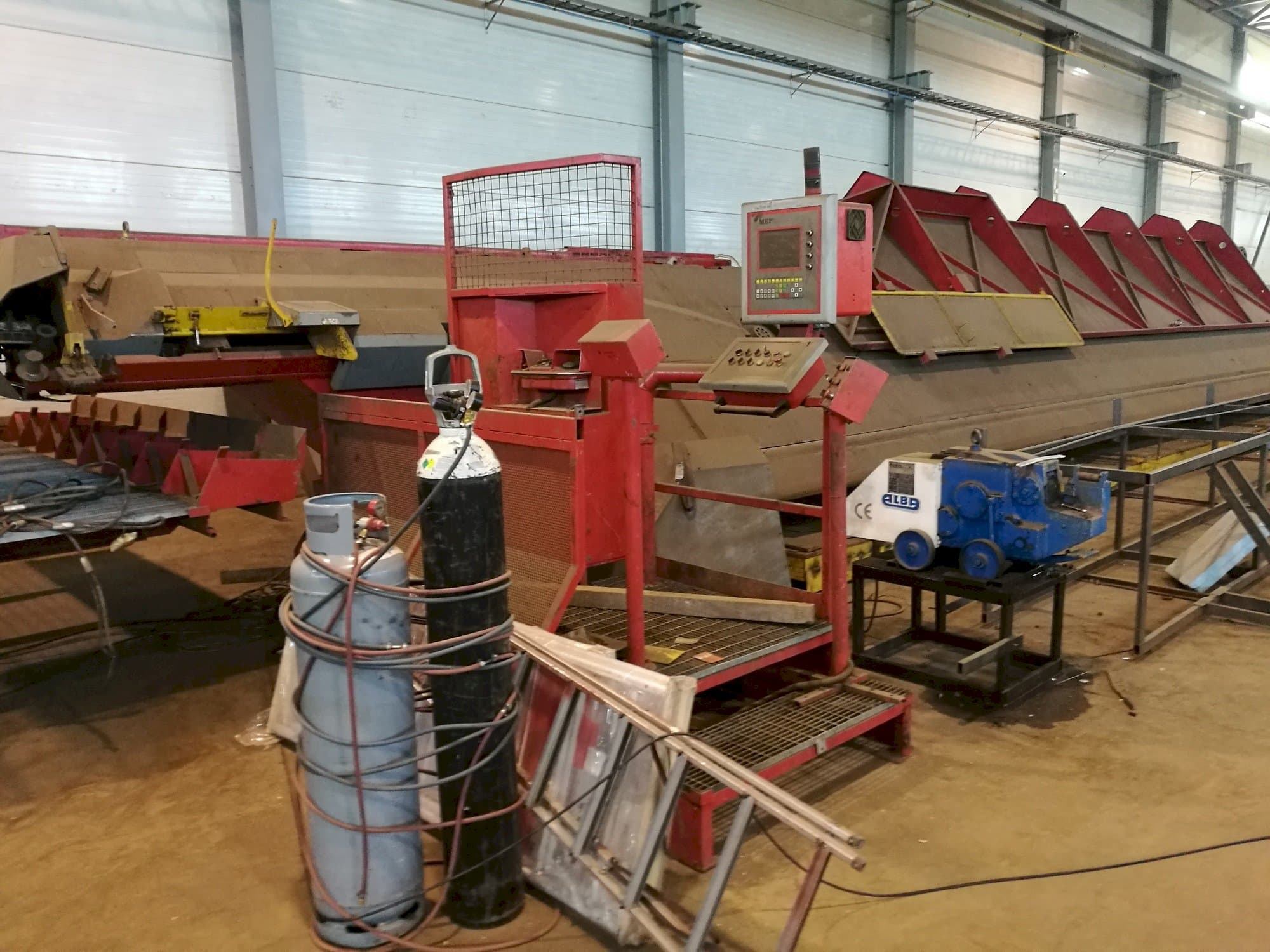 Koneen  MEP Syntax Line 25 etunäkymä