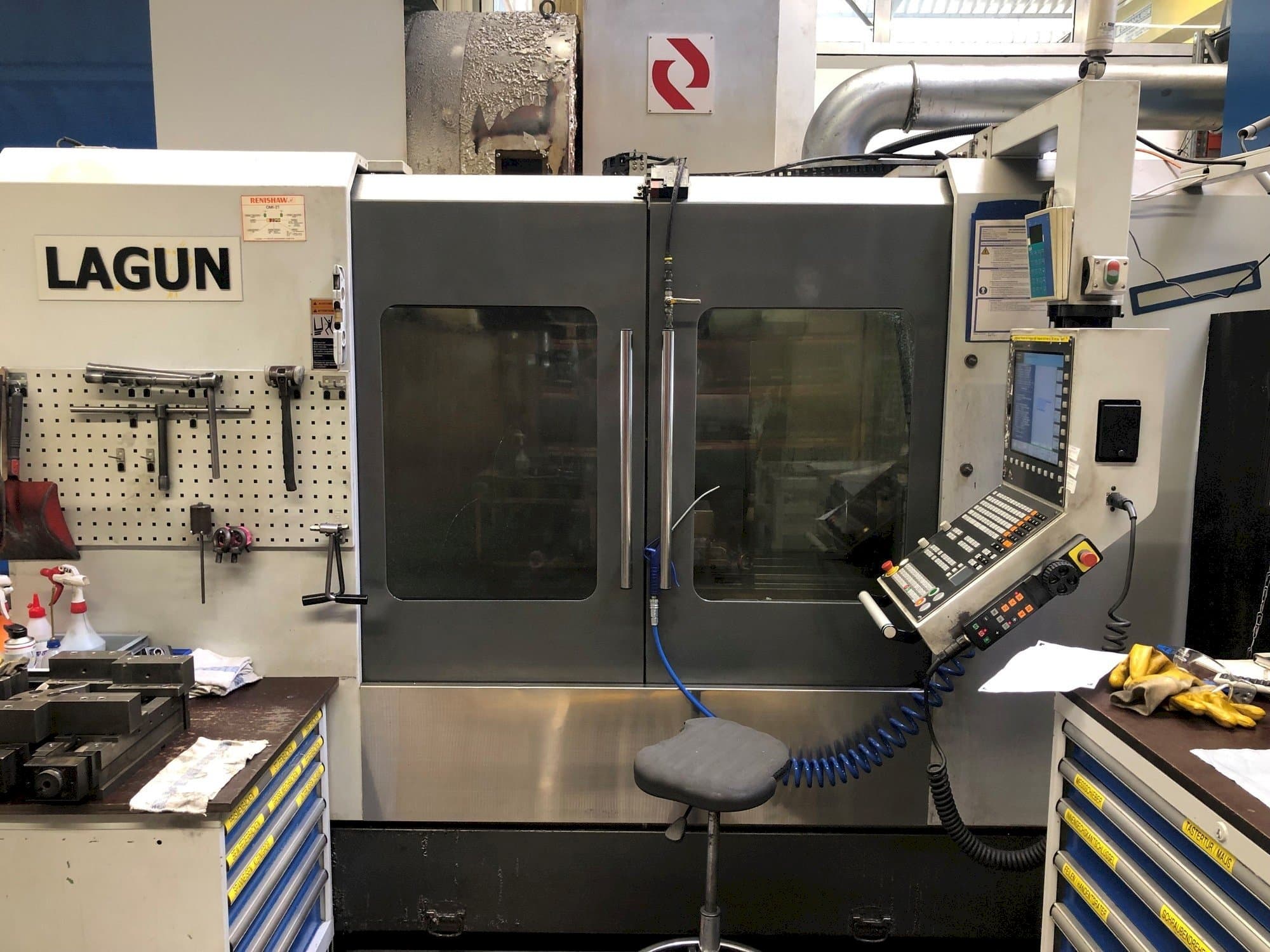 Koneen  LAGUN L1400 etunäkymä