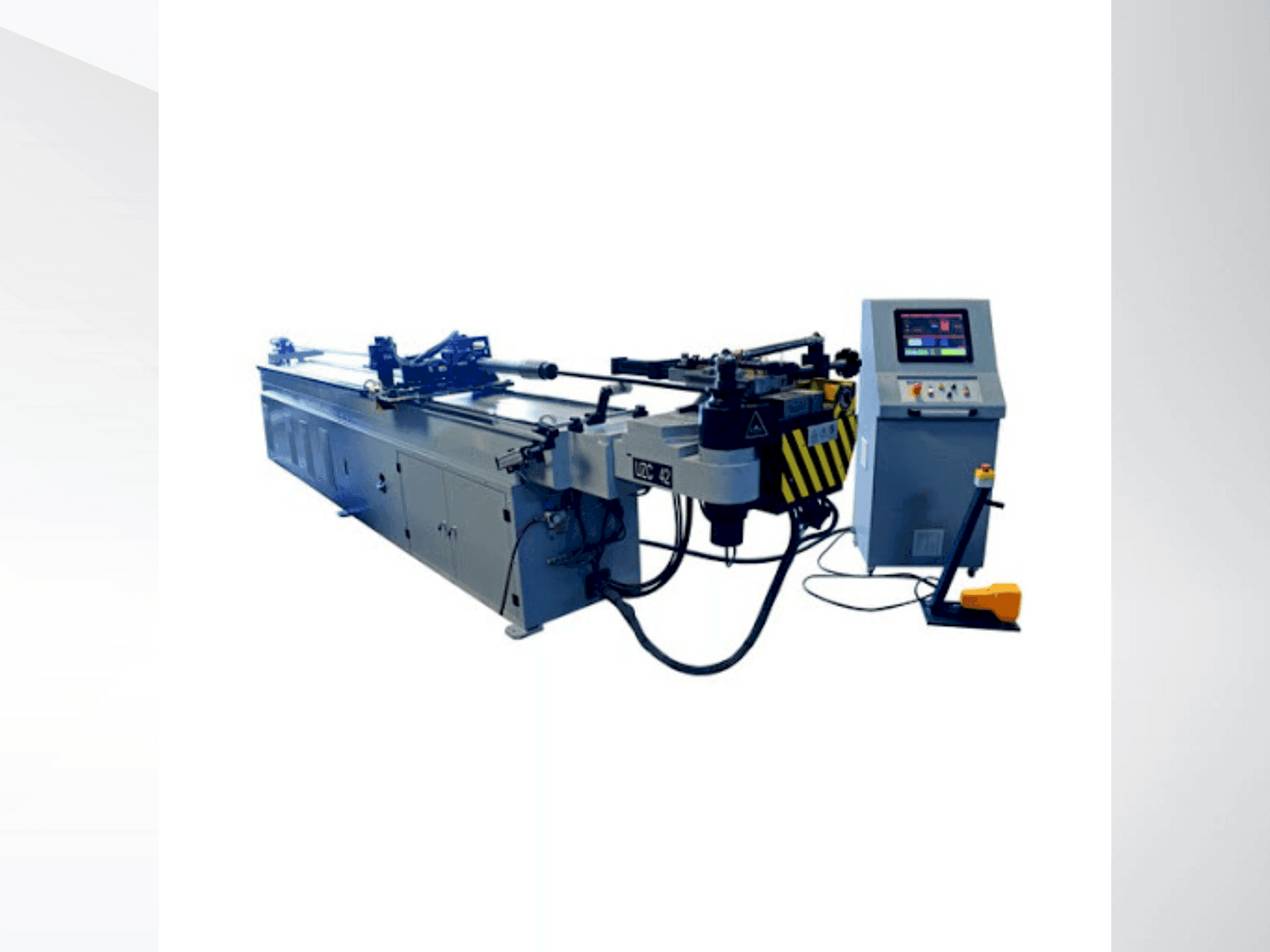 Koneen  UZMA UZN 90 etunäkymä