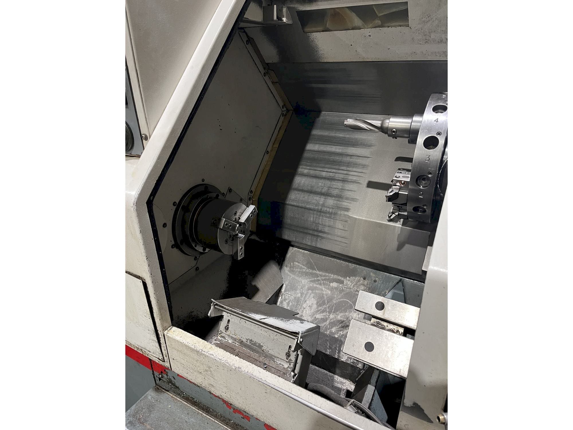 Koneen  Cincinnati Hawk TC150 työskentelytila