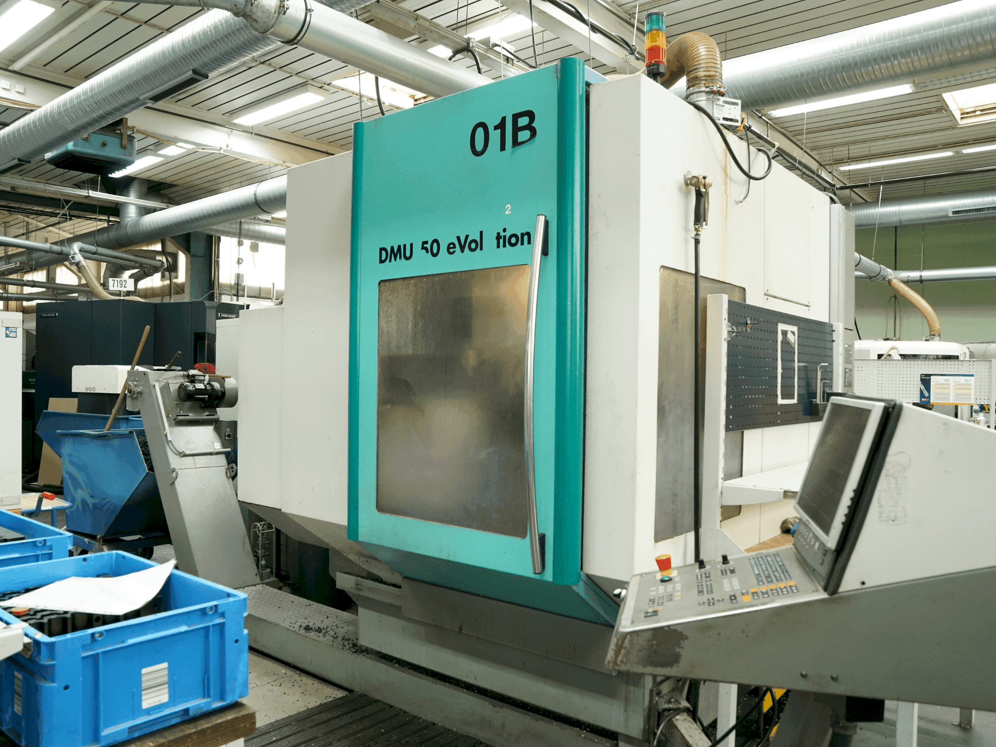 Koneen  DECKEL MAHO DMU 50 Evolution (2000) etunäkymä