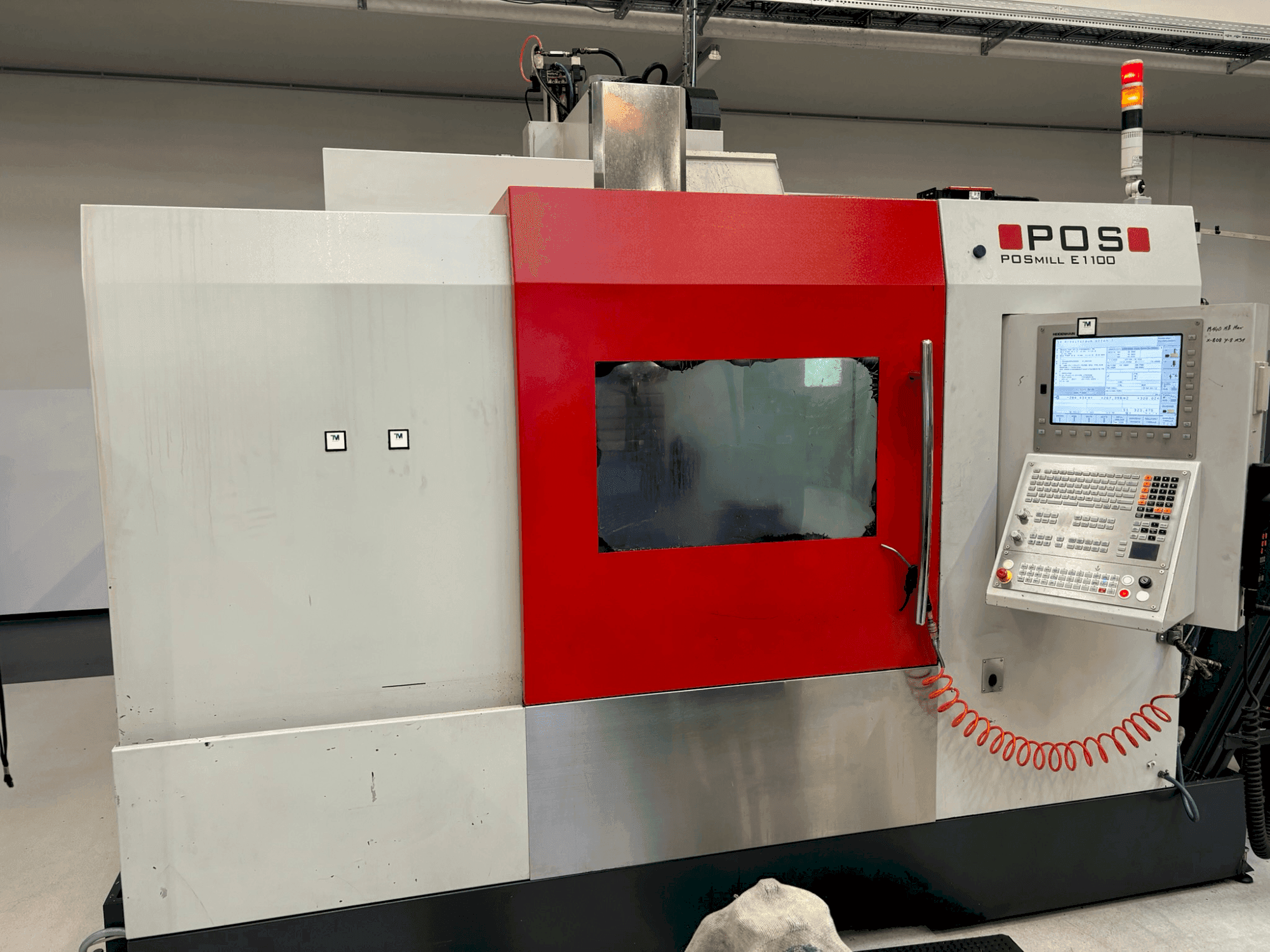 Koneen  POSmill E 1100 etunäkymä