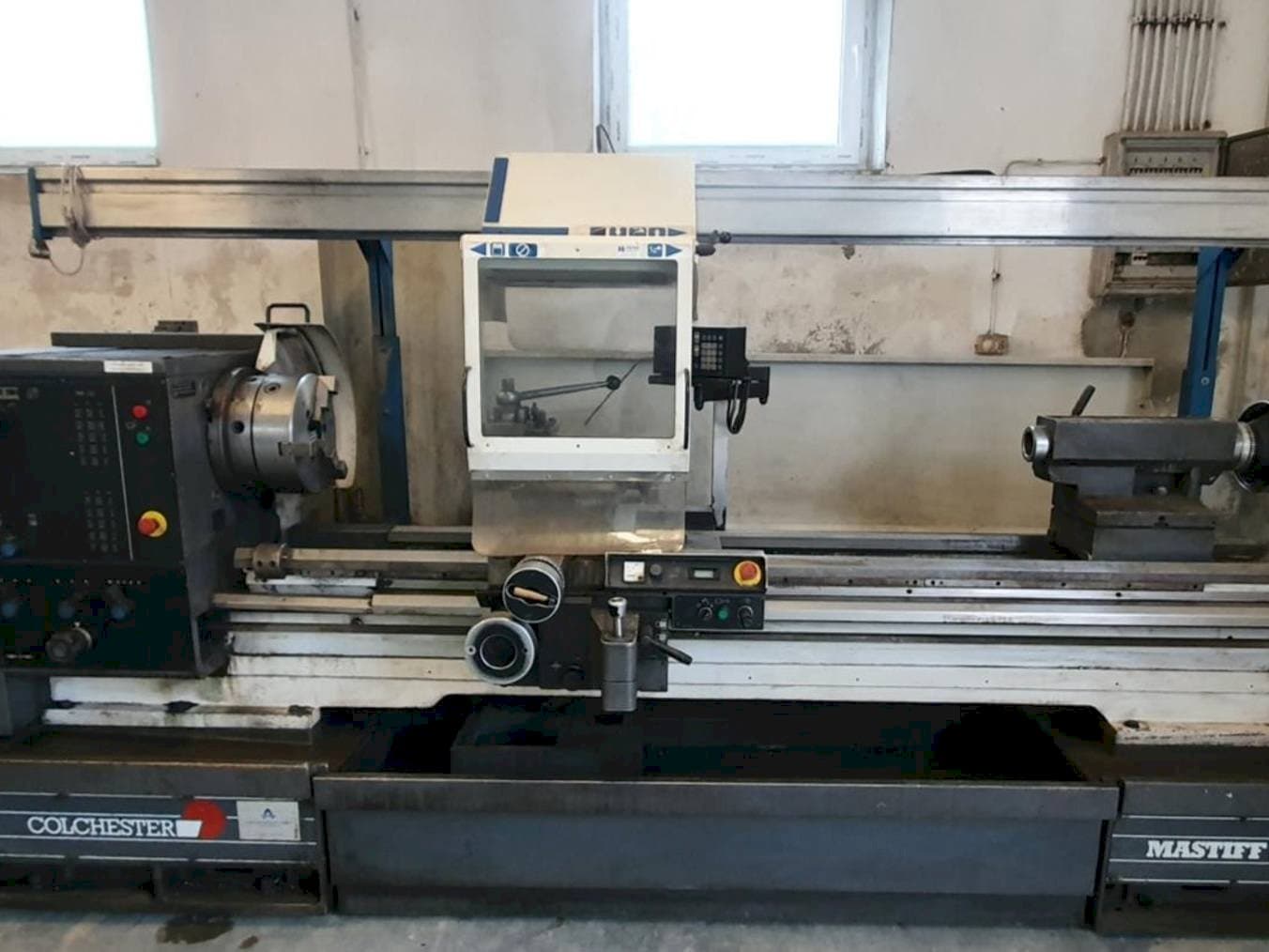 Koneen  Colchester MASTIFF V/S 1800 etunäkymä