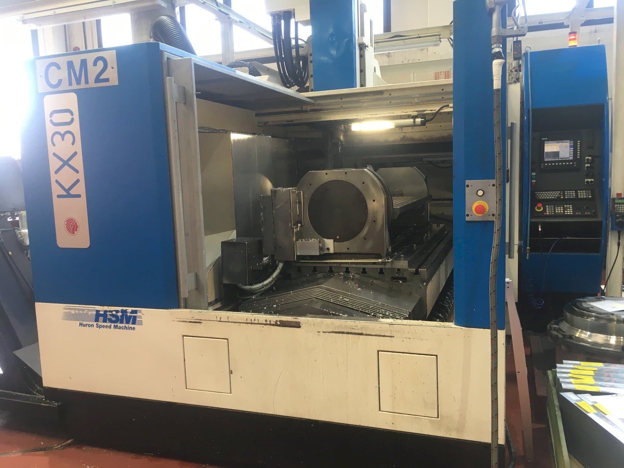 Koneen  Huron KX30 etunäkymä