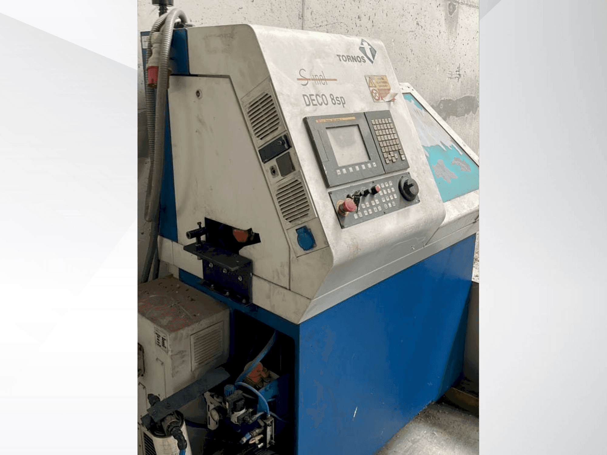 Koneen  TORNOS DECO 8sp etunäkymä
