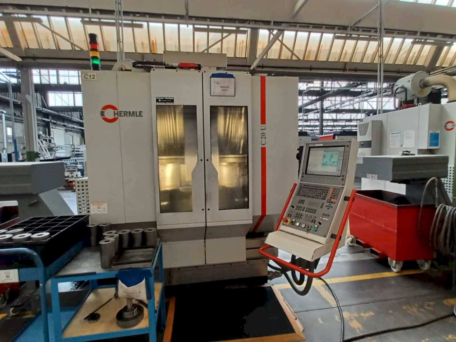 Koneen  HERMLE C20U etunäkymä